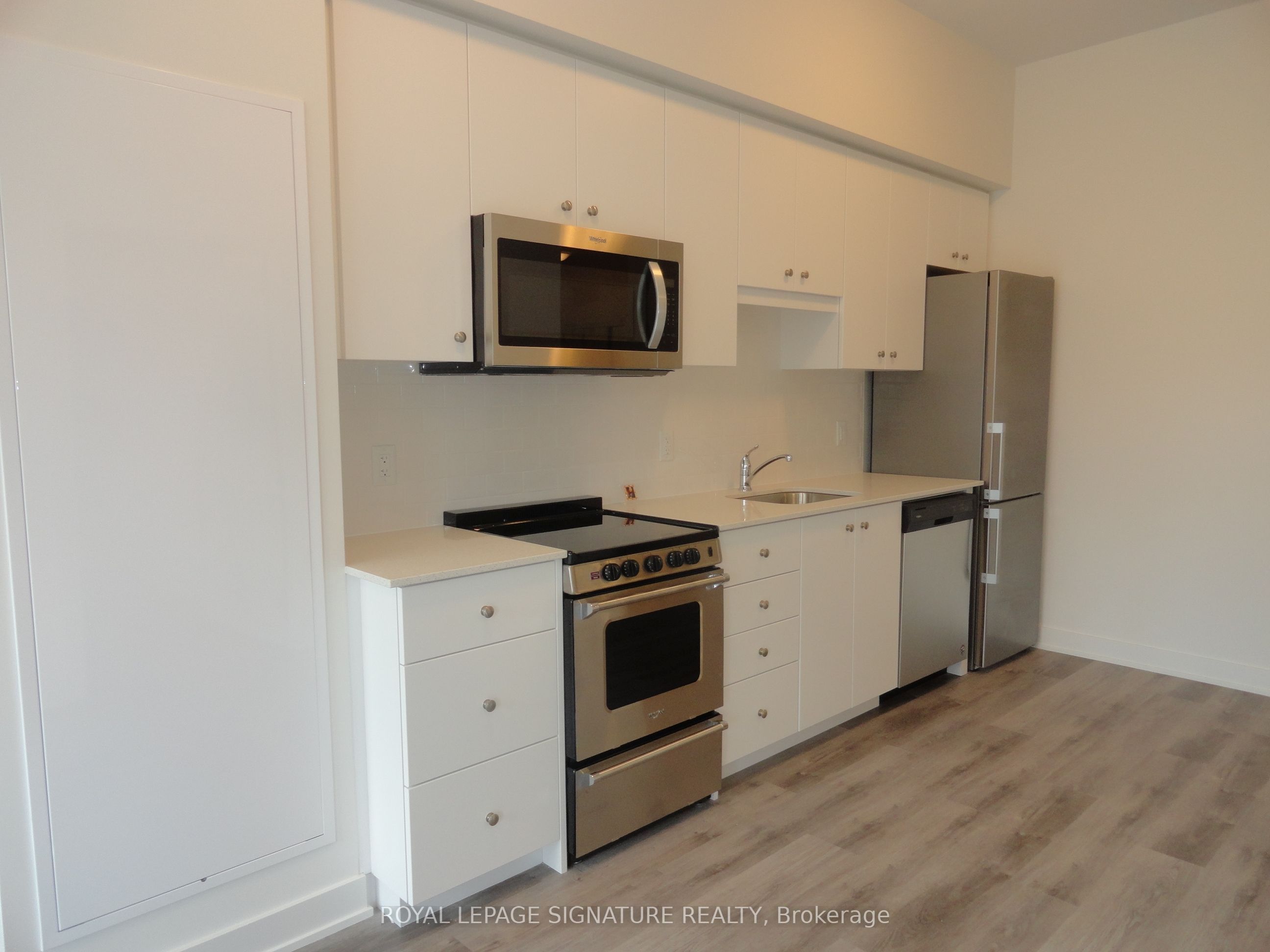 110 Fergus Avenue 112 Property Photo 8