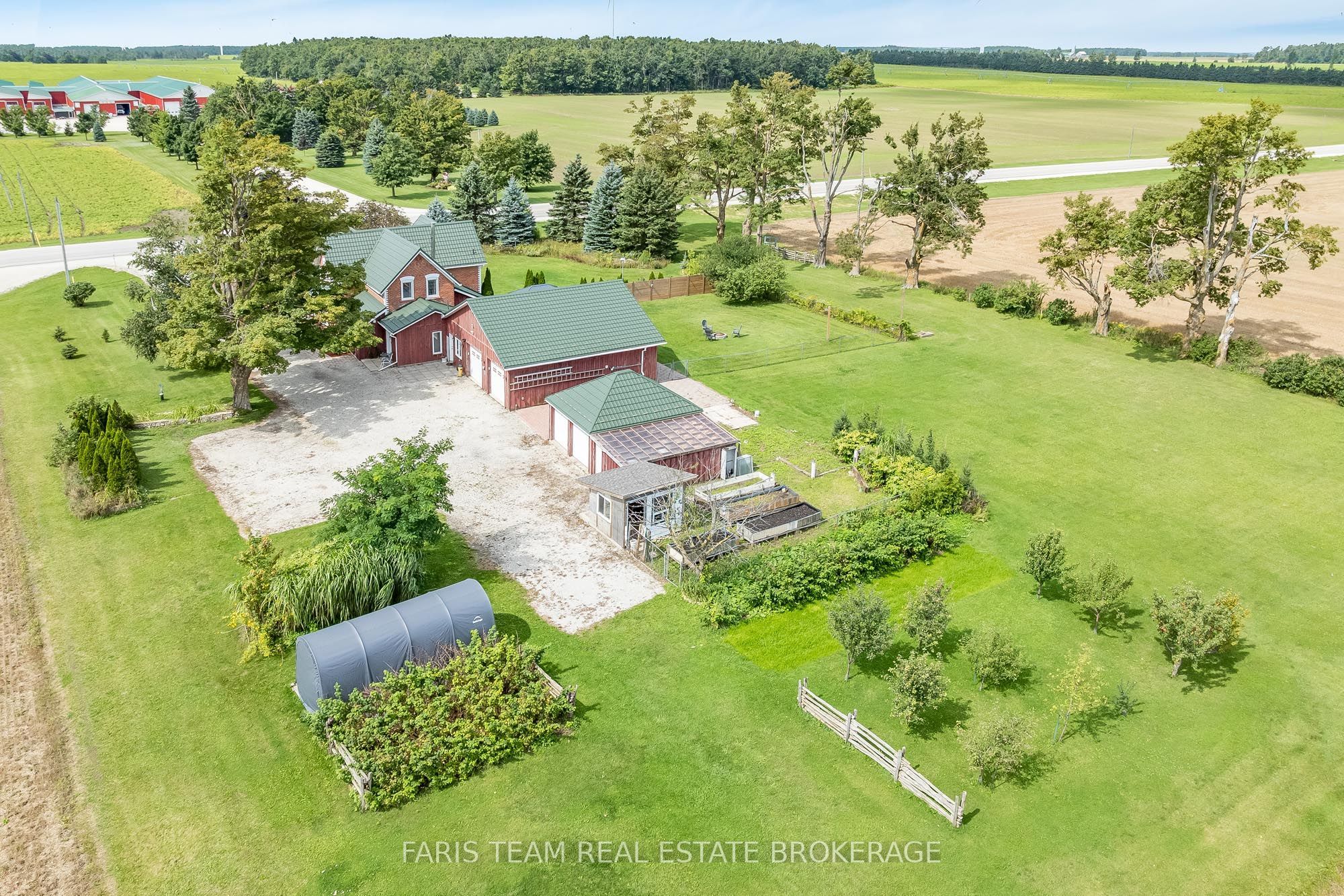 518079 County Road 124 Property Photo 2