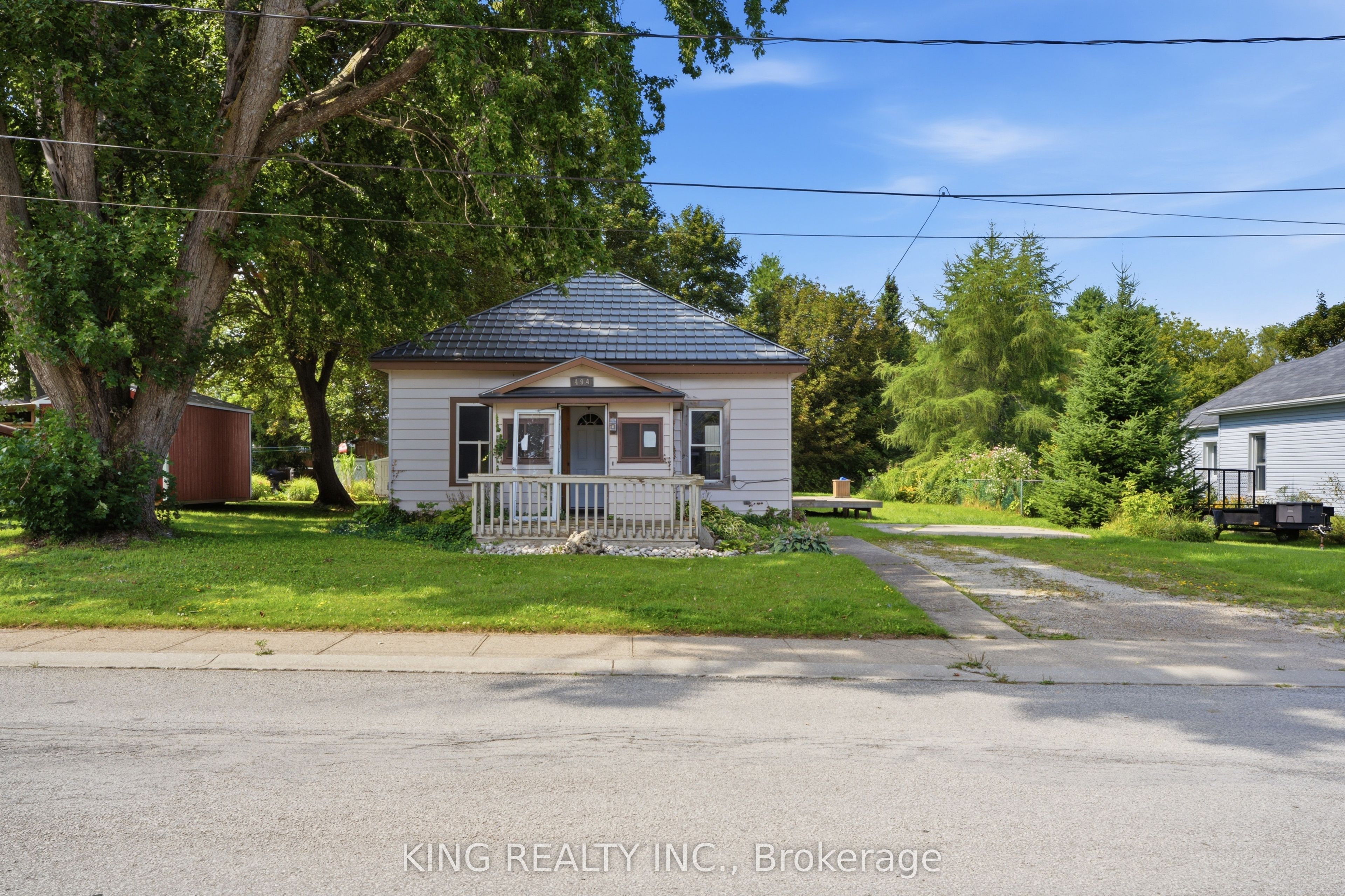 494 Isaac Street Property Photo 1
