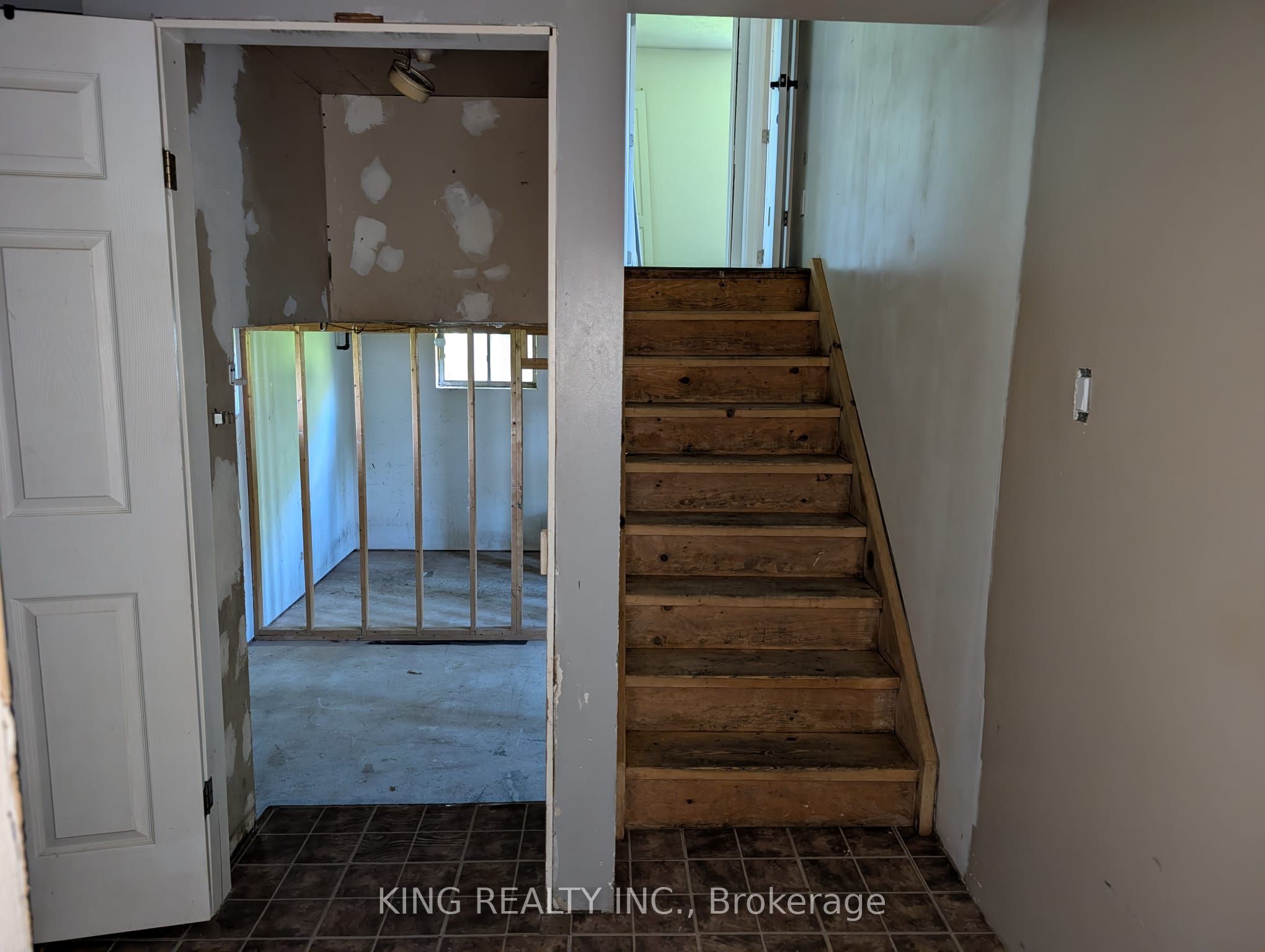 494 Isaac Street Property Photo 23