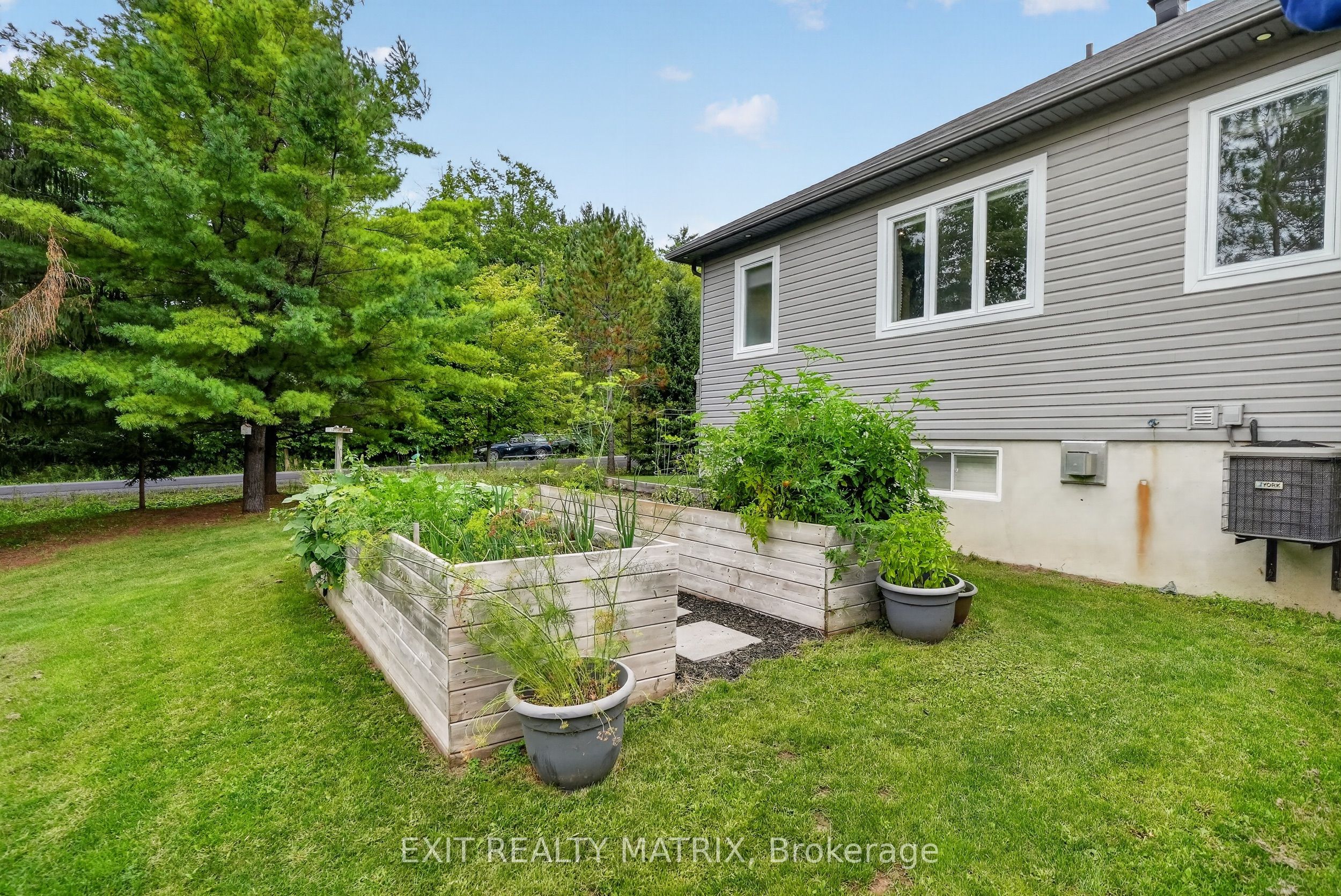 1044 Brazeau Road Property Photo 35