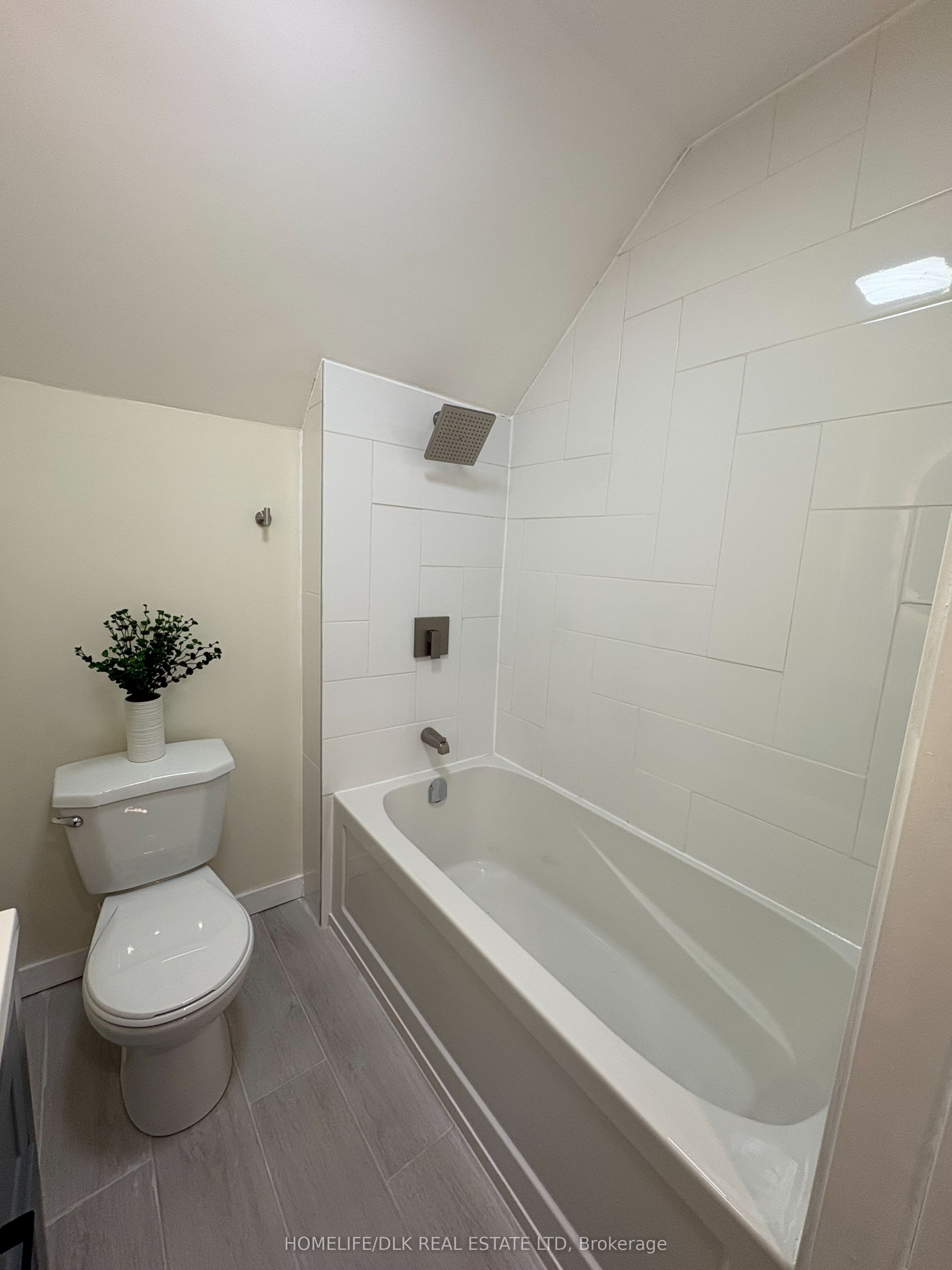 23 Strathcona Street Property Photo 27