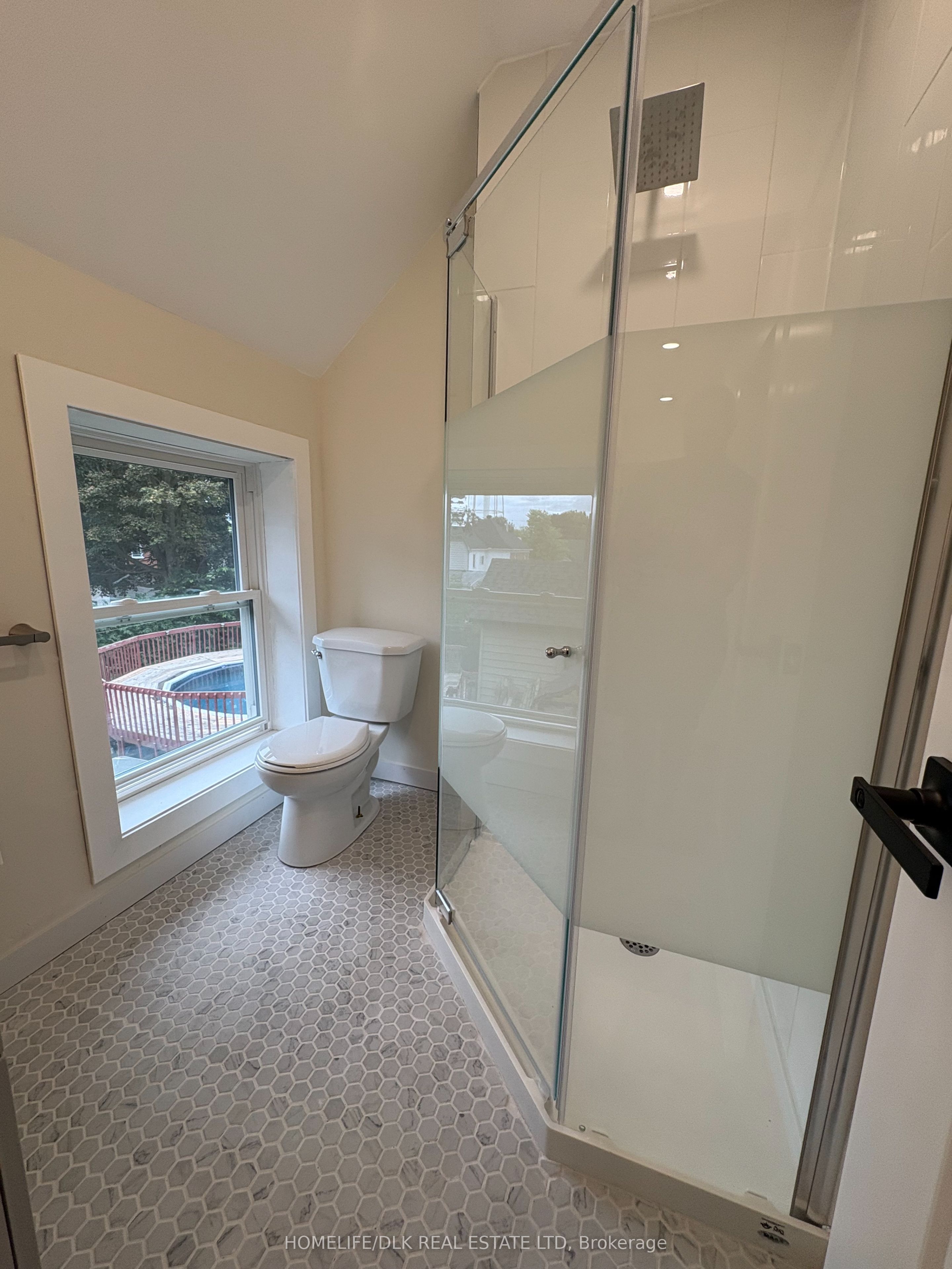 23 Strathcona Street Property Photo 28