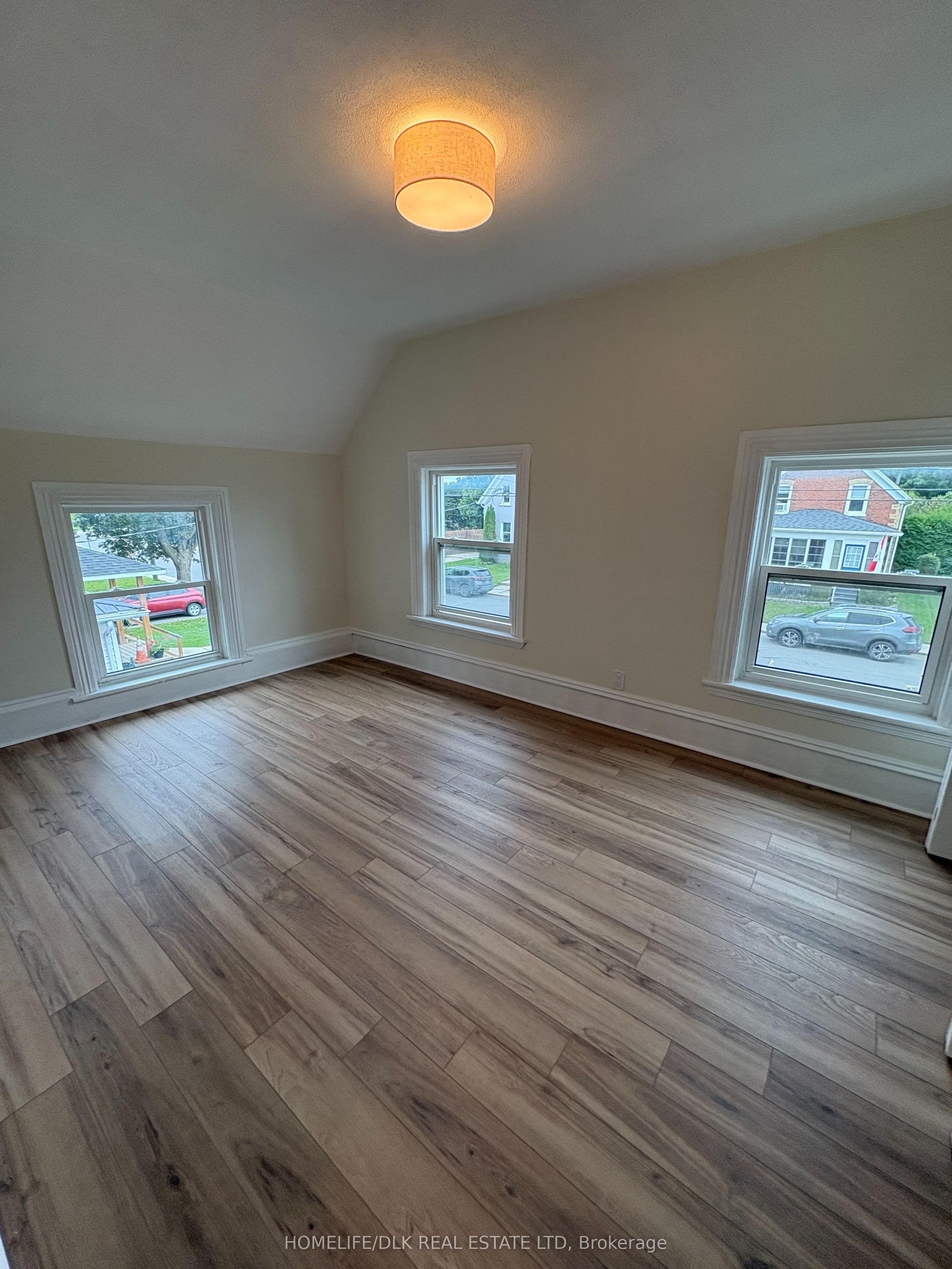 23 Strathcona Street Property Photo 31