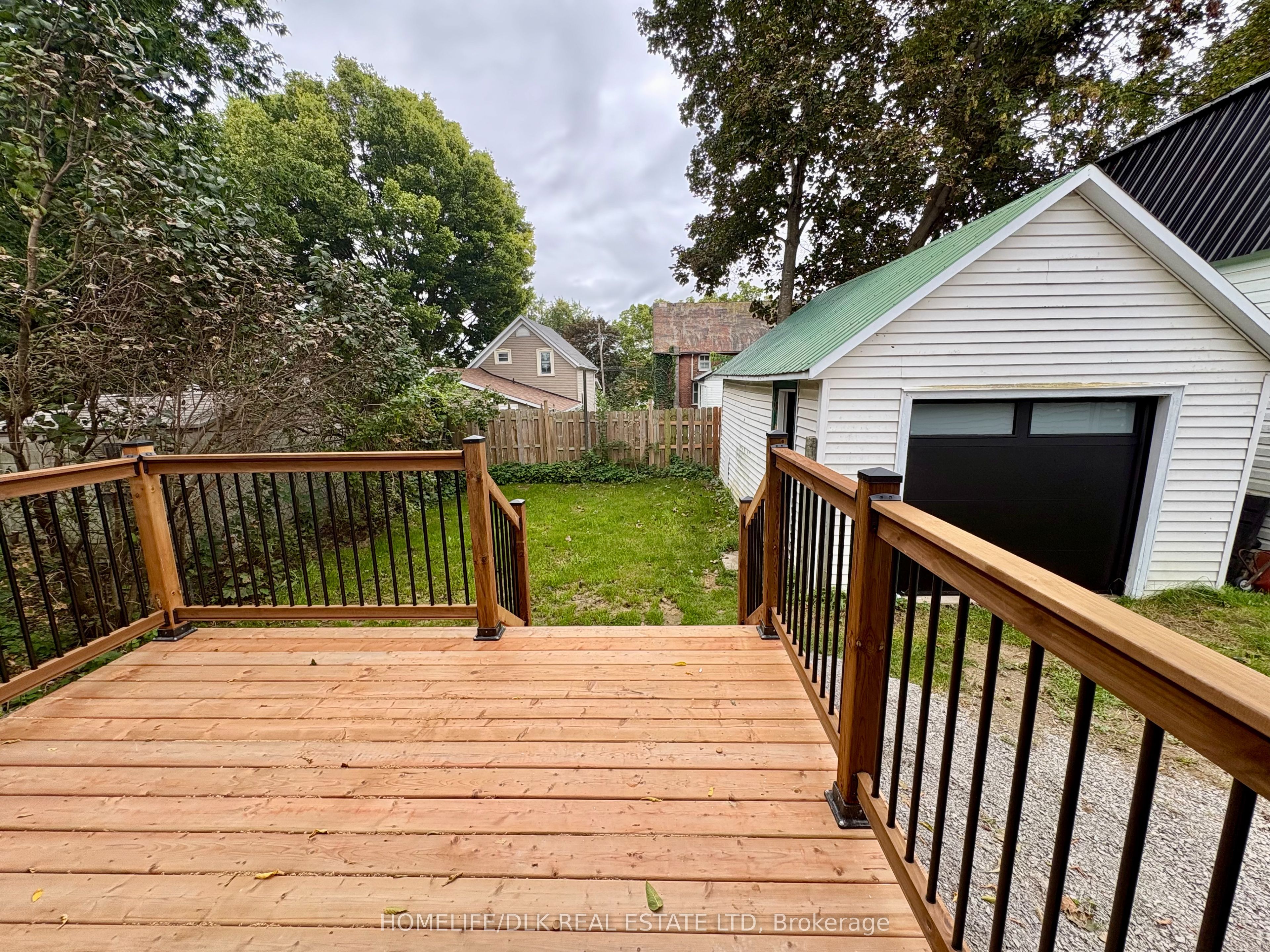 23 Strathcona Street Property Photo 33
