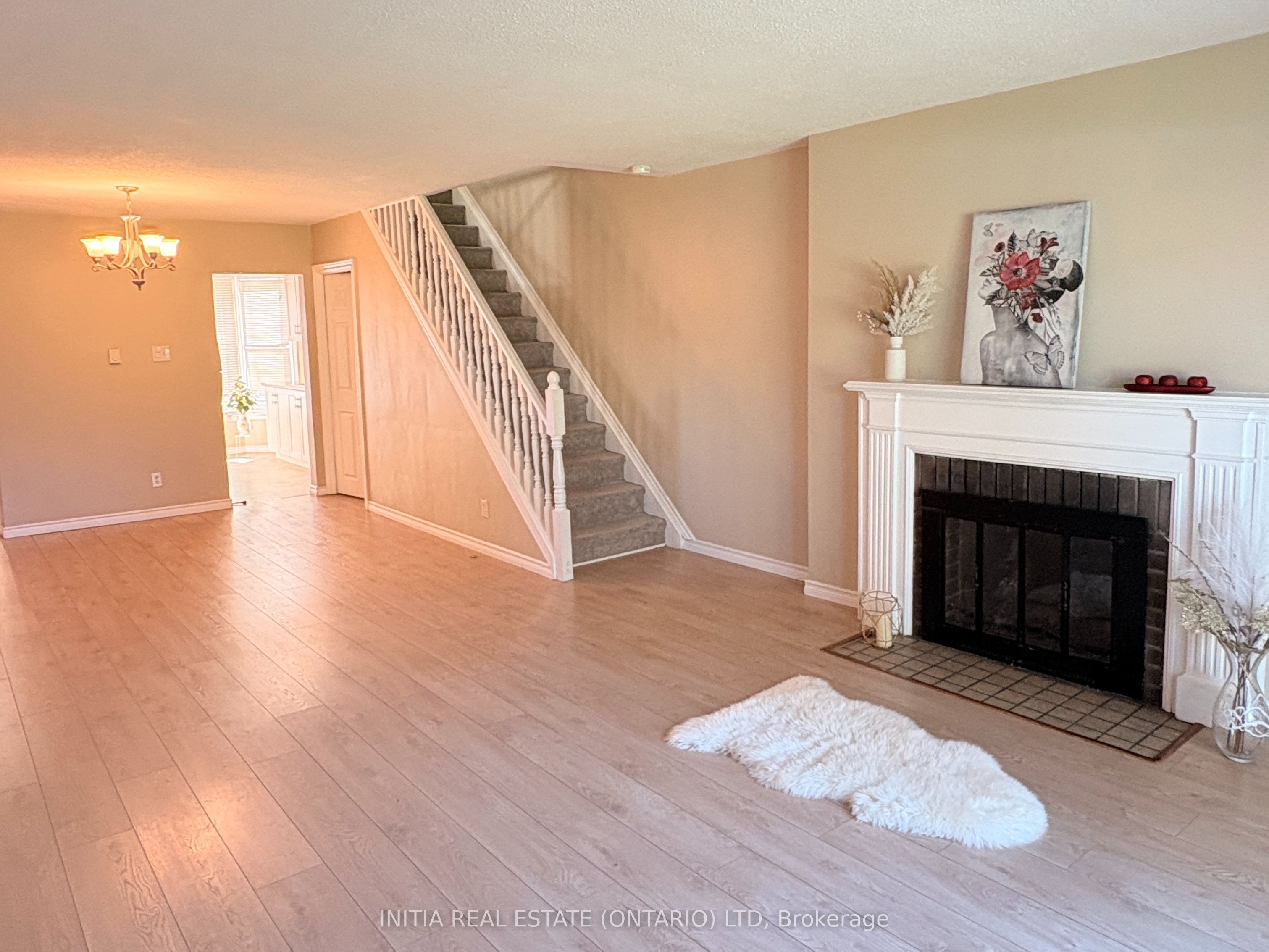 47 Arbour Glen Crescent Property Photo 1