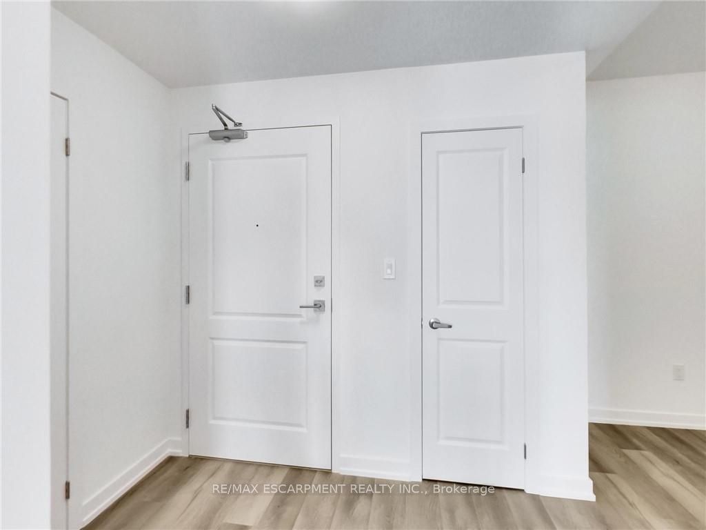 470 Dundas Street E 1008 Property Photo 2