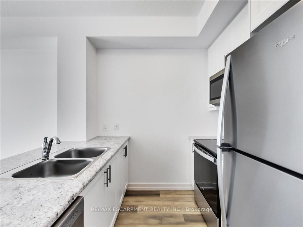 470 Dundas Street E 1008 Property Photo 10