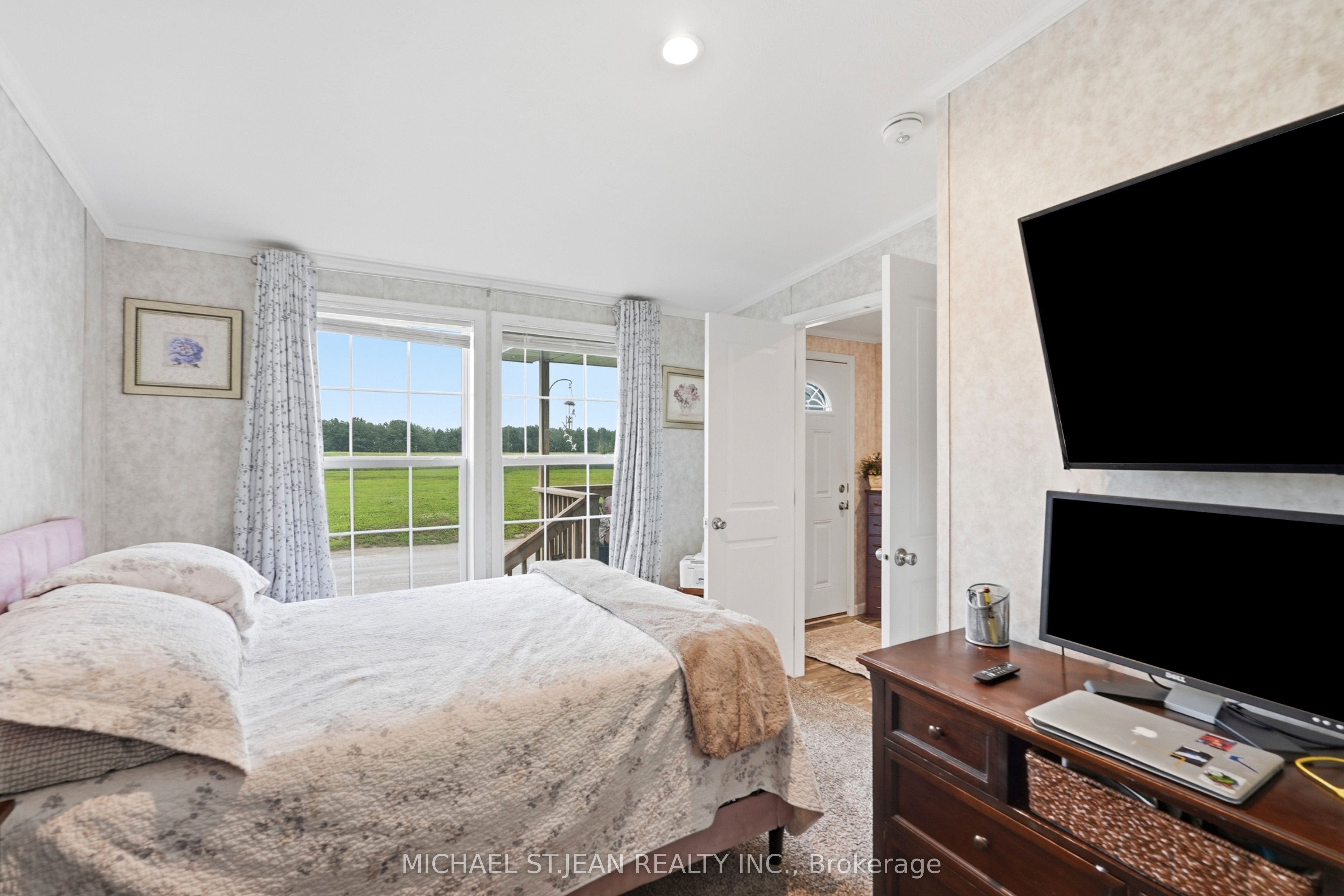 27 Hickory Hollow Property Photo 20