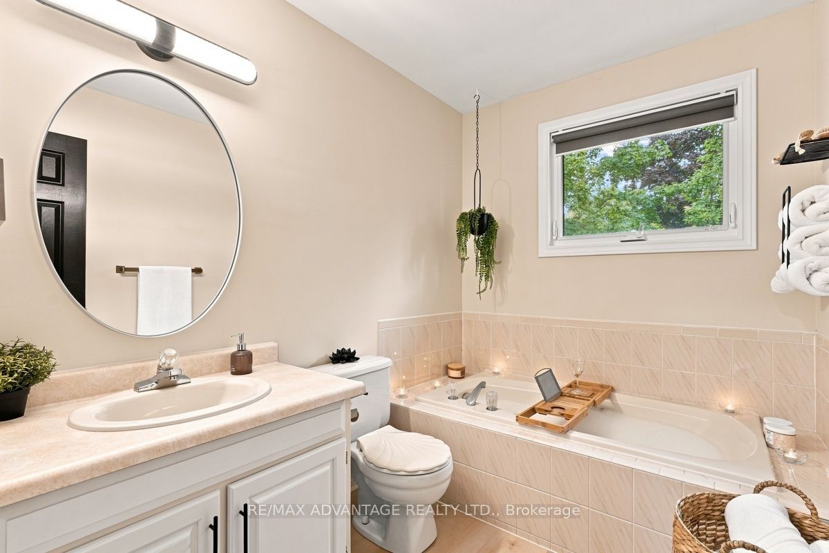 2 Cadeau Terrace 9 Property Photo 41