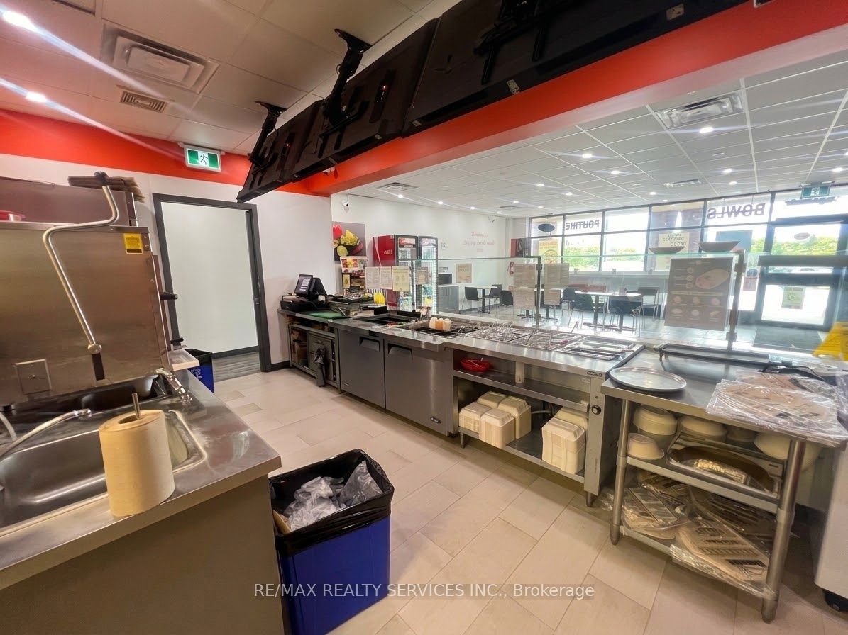 940 Jamieson Parkway 5 Property Photo 8