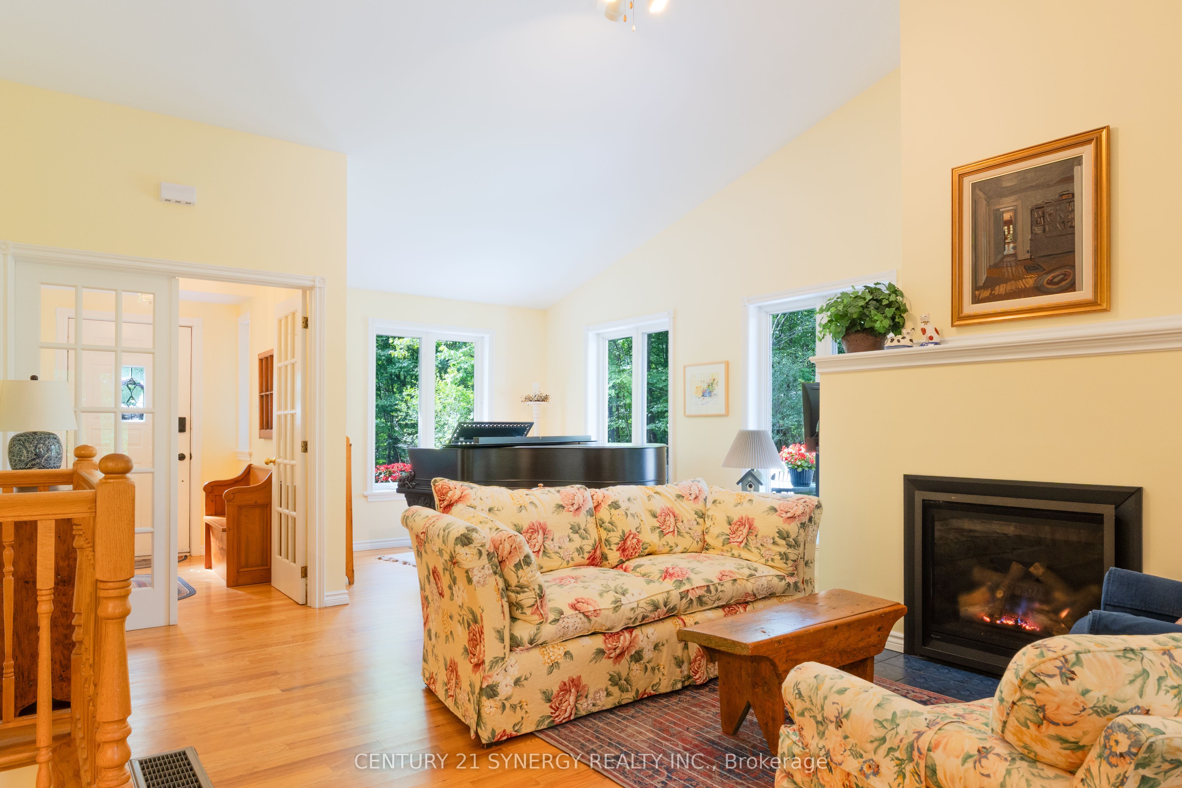 504 Kenyon Road Property Photo 5