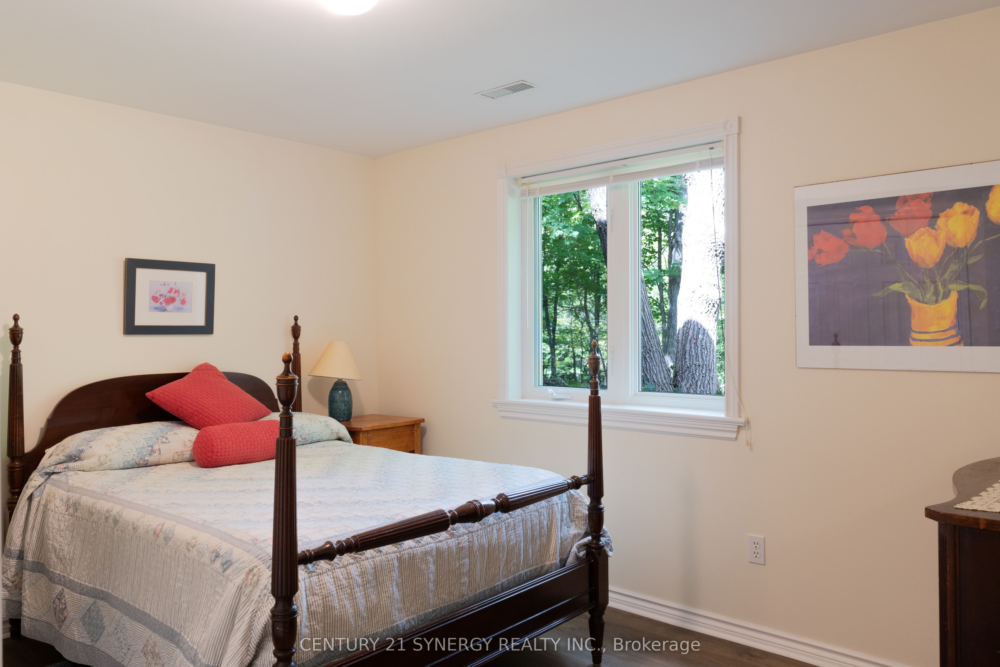 504 Kenyon Road Property Photo 24
