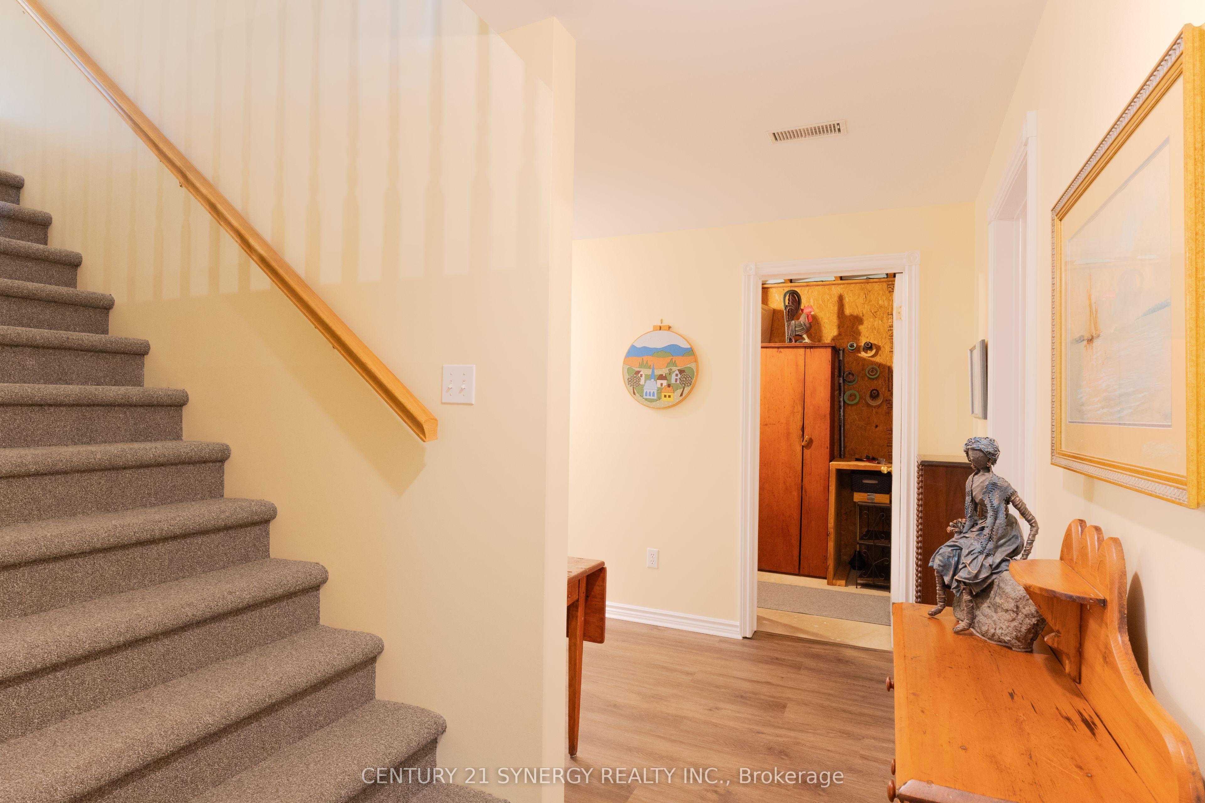 504 Kenyon Road Property Photo 26