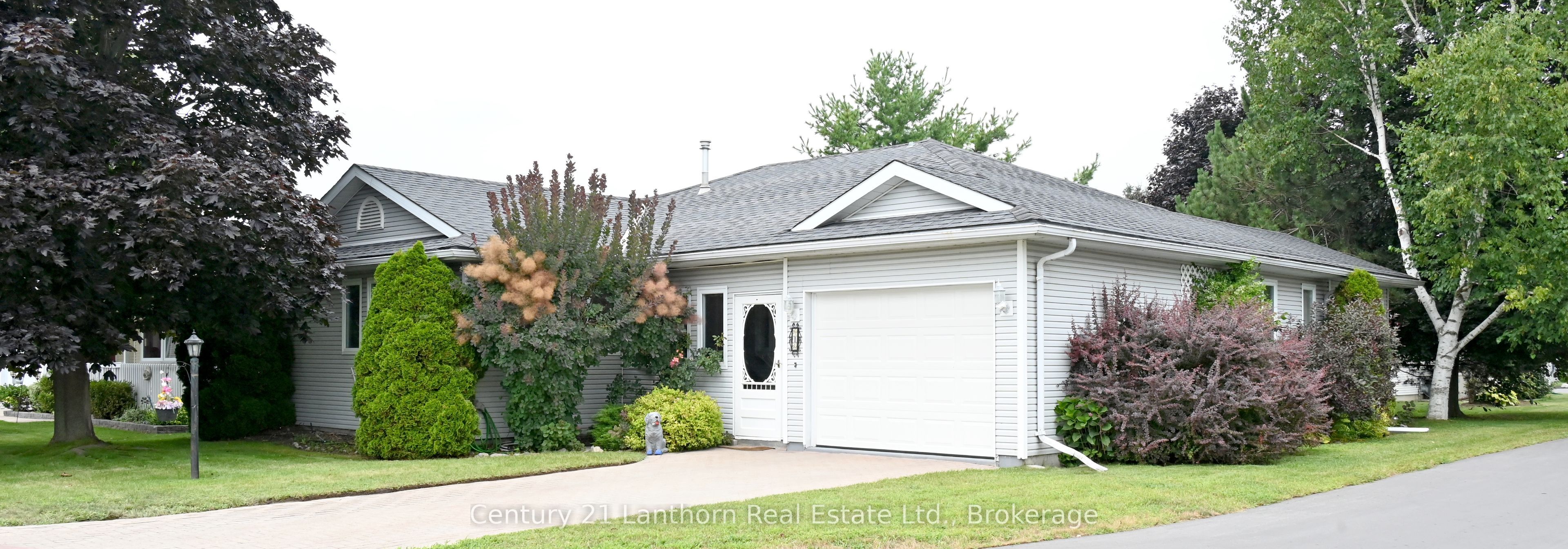 1 Reynolds Place N Property Photo 1