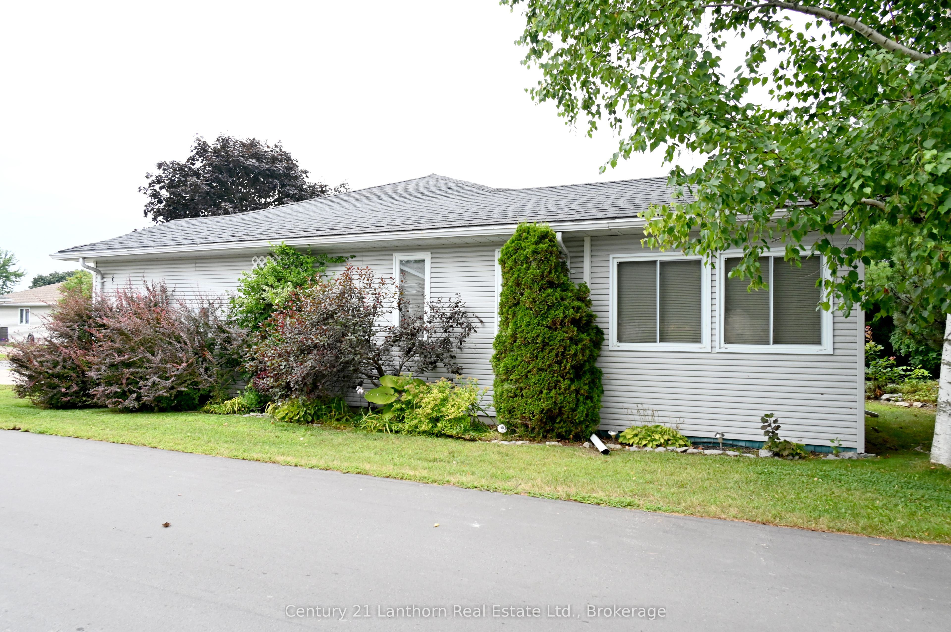 1 Reynolds Place N Property Photo 3