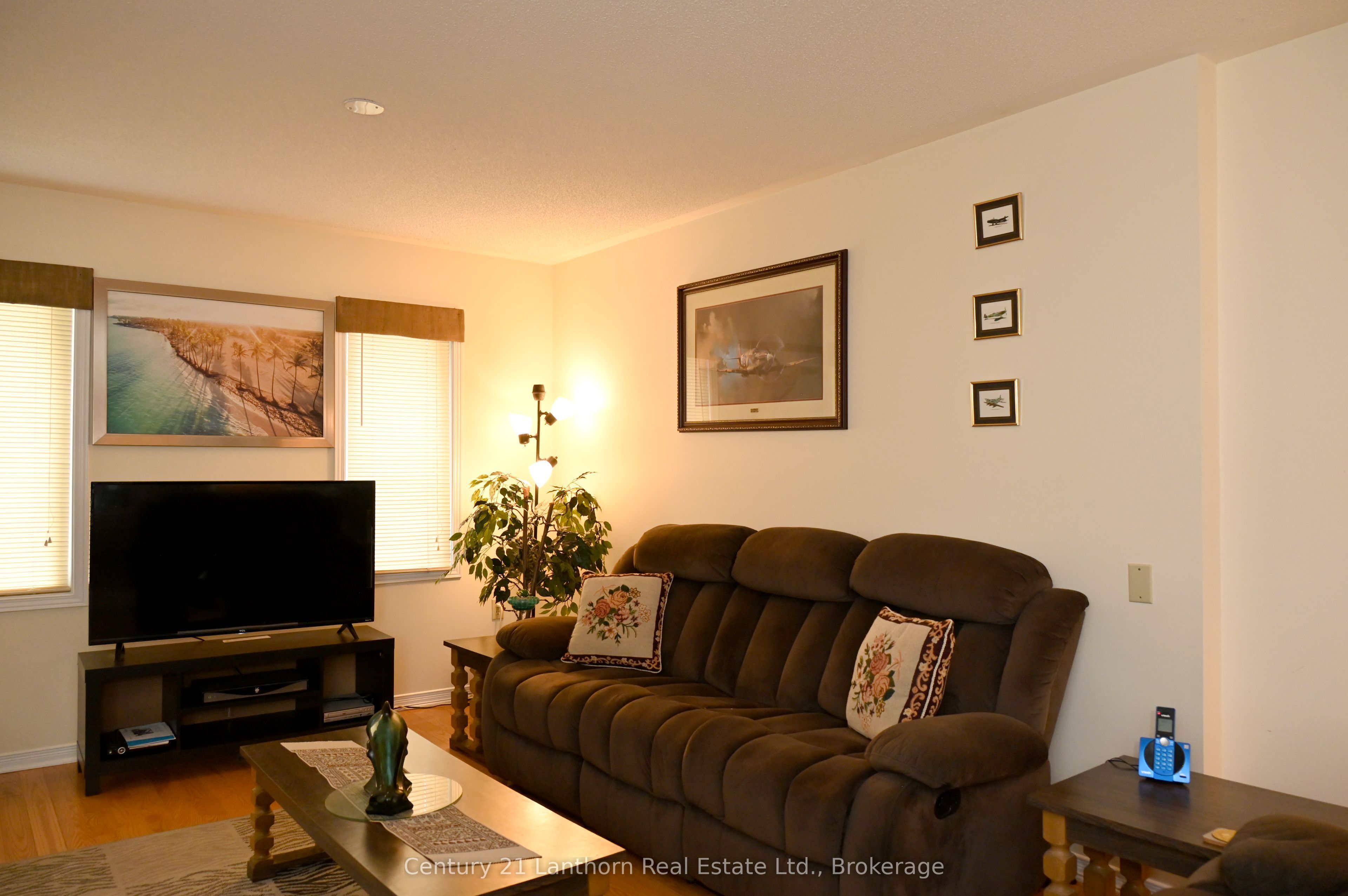 1 Reynolds Place N Property Photo 29