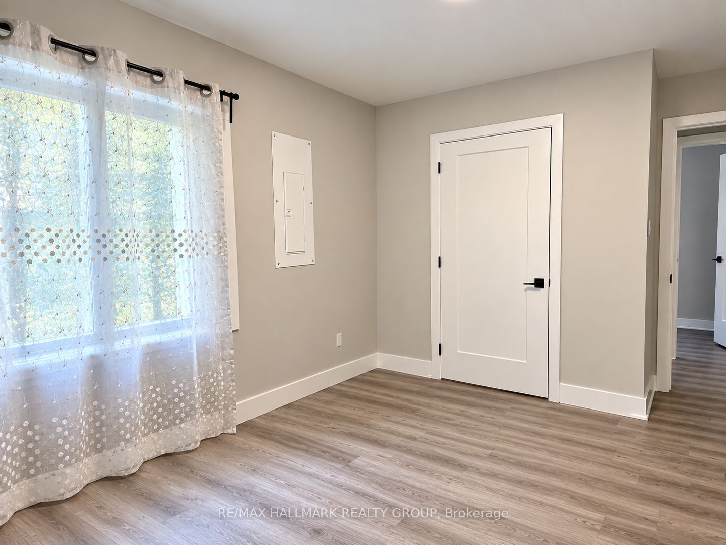 131 Camelia Avenue 3a Property Photo 7