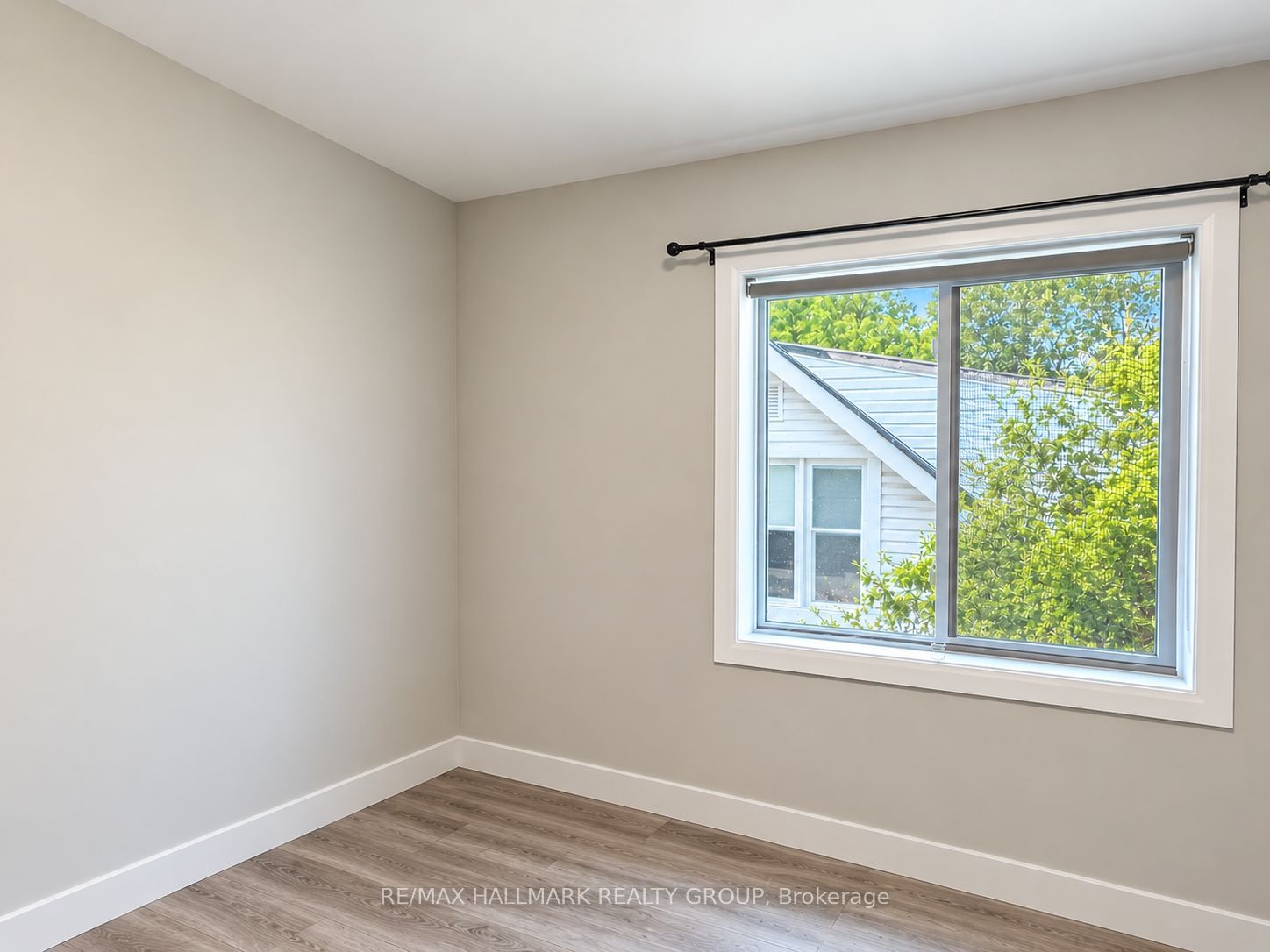 131 Camelia Avenue 3a Property Photo 8