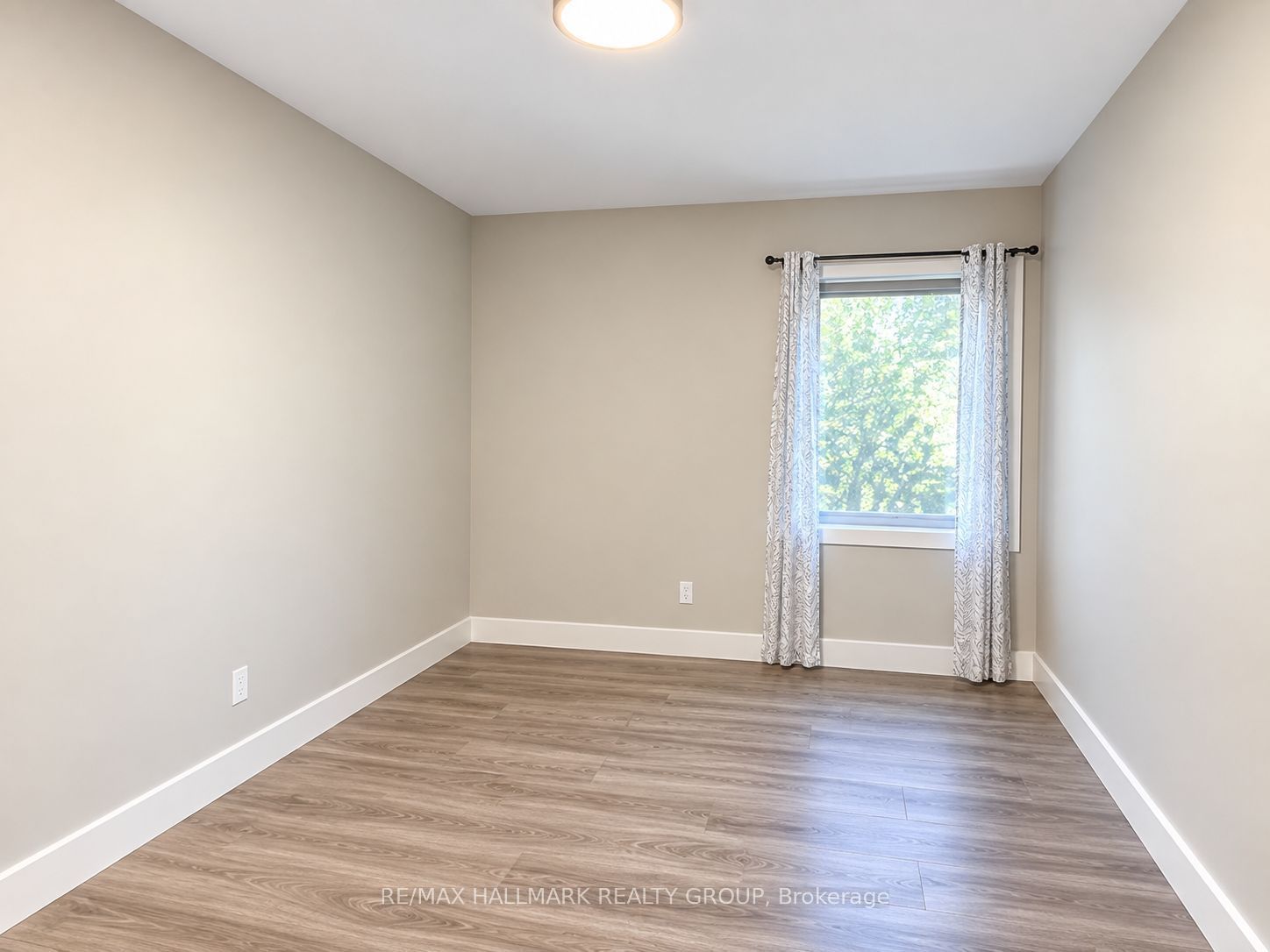 131 Camelia Avenue 3a Property Photo 9