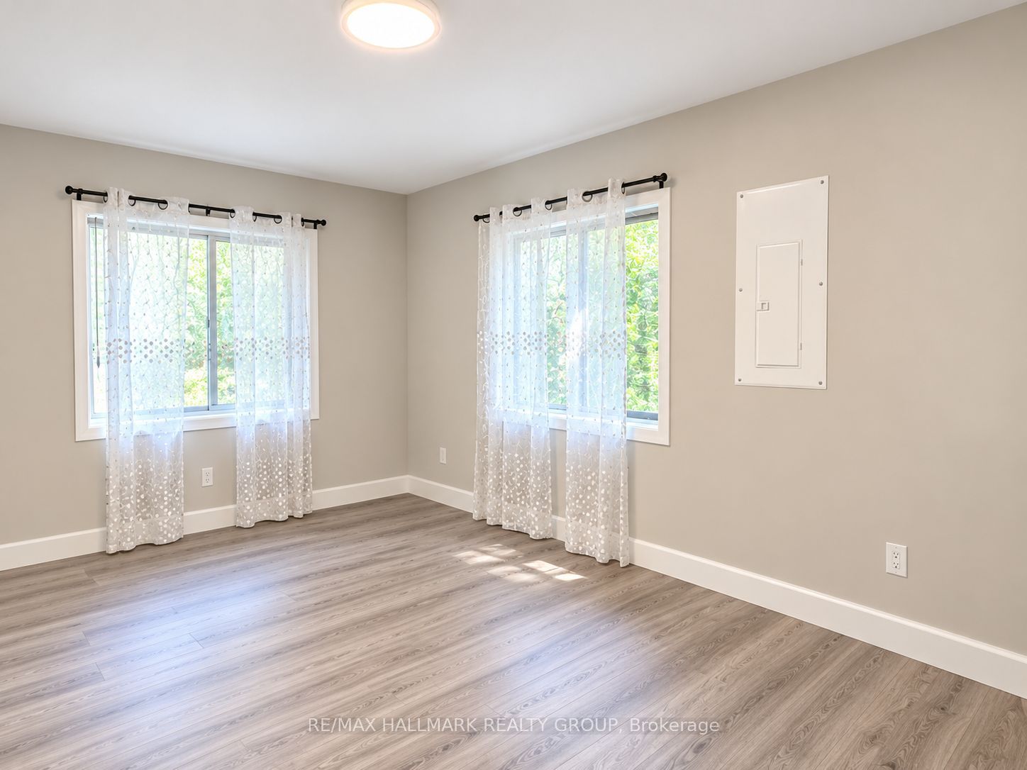 131 Camelia Avenue 3a Property Photo 10