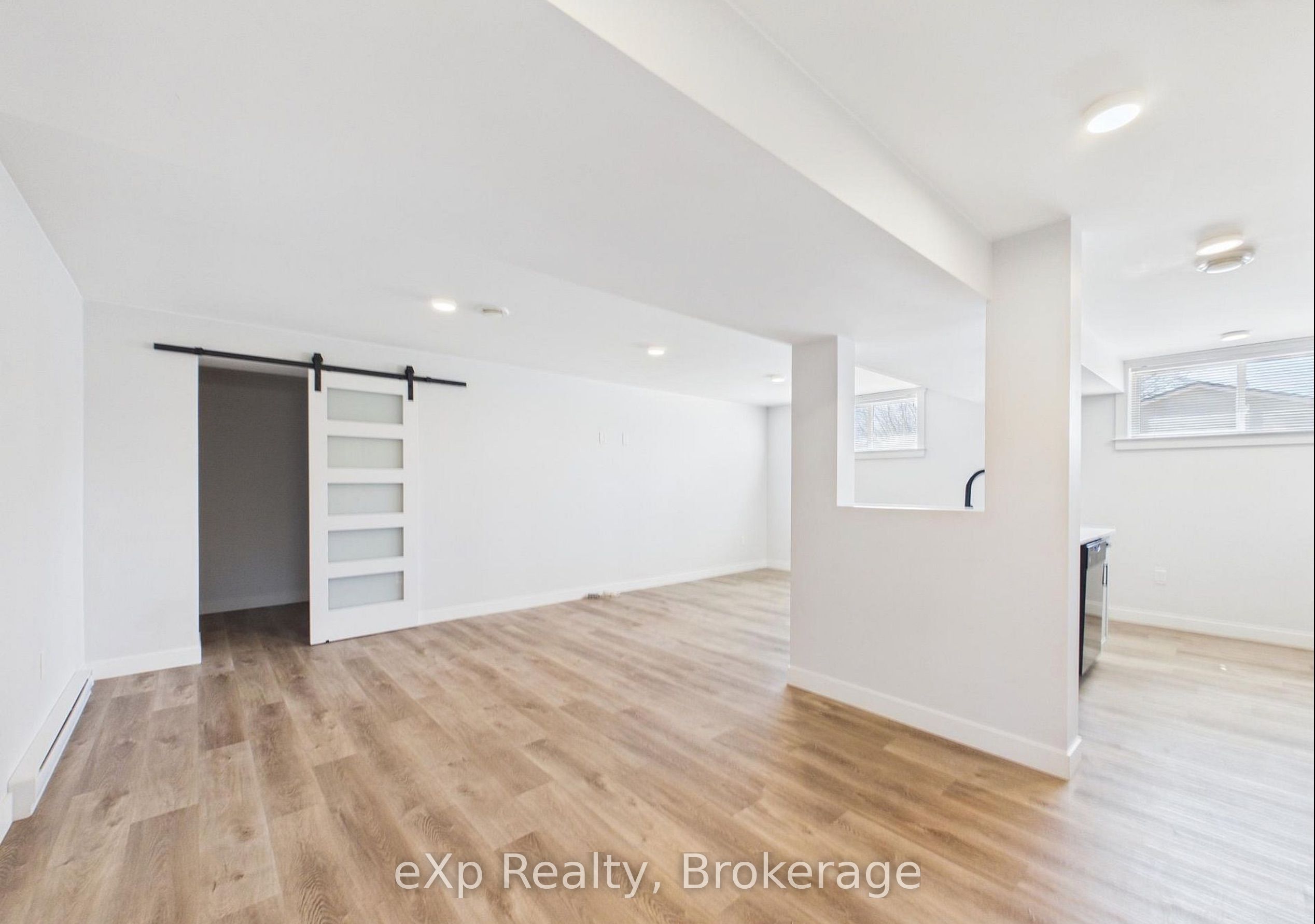 966 Charles Street B Lower Property Photo 2