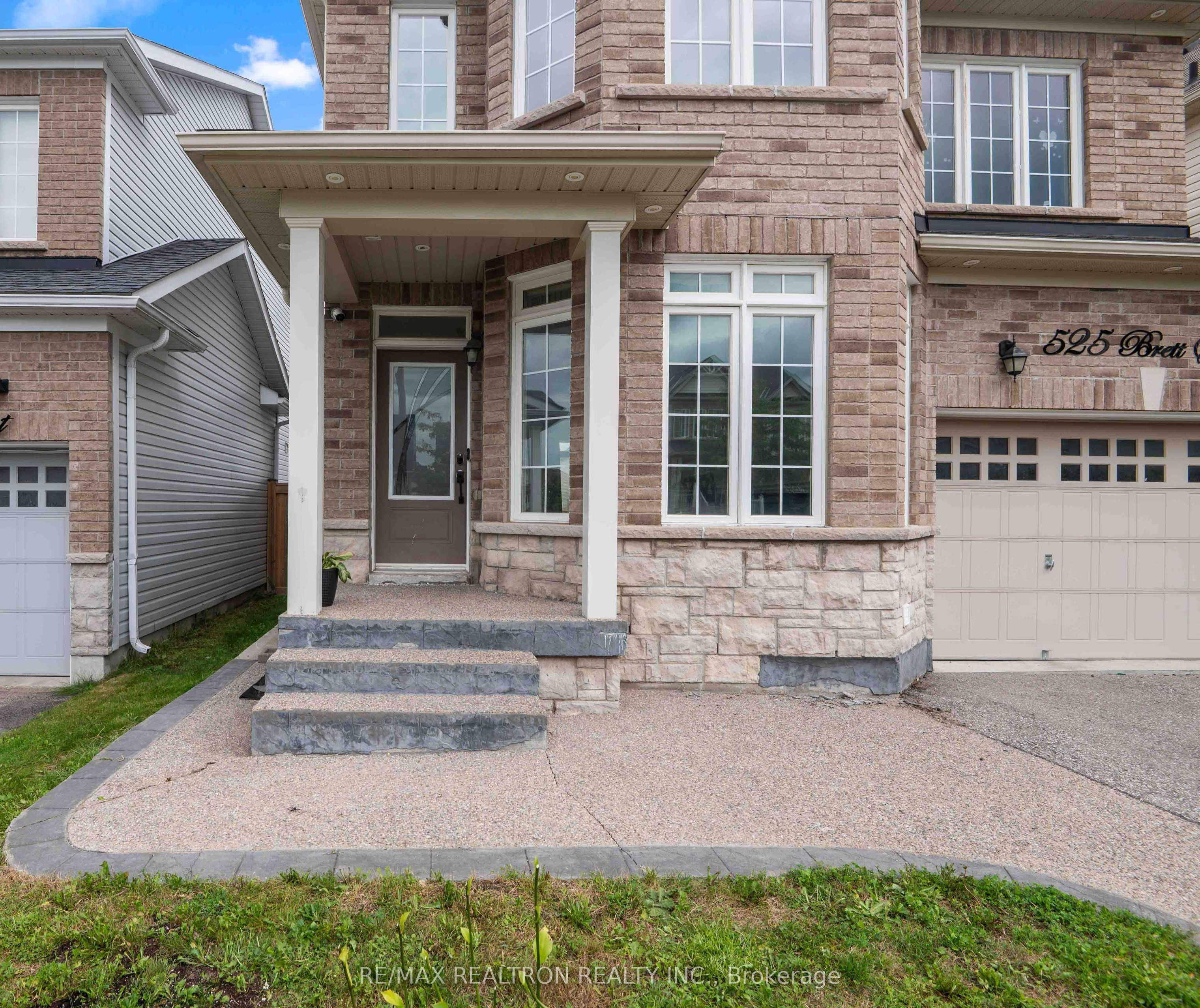 525 Brett Street Property Photo 2