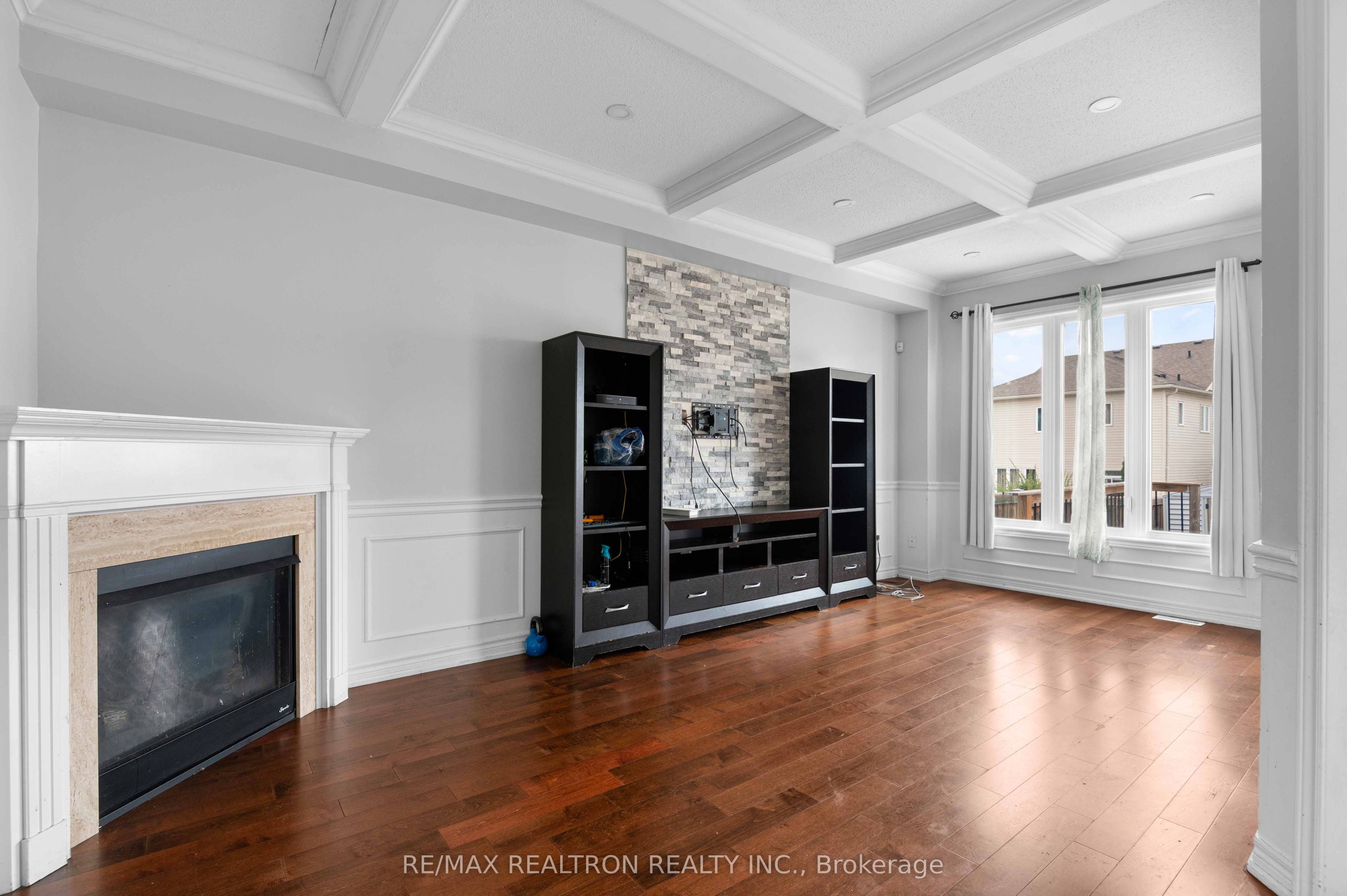 525 Brett Street Property Photo 8