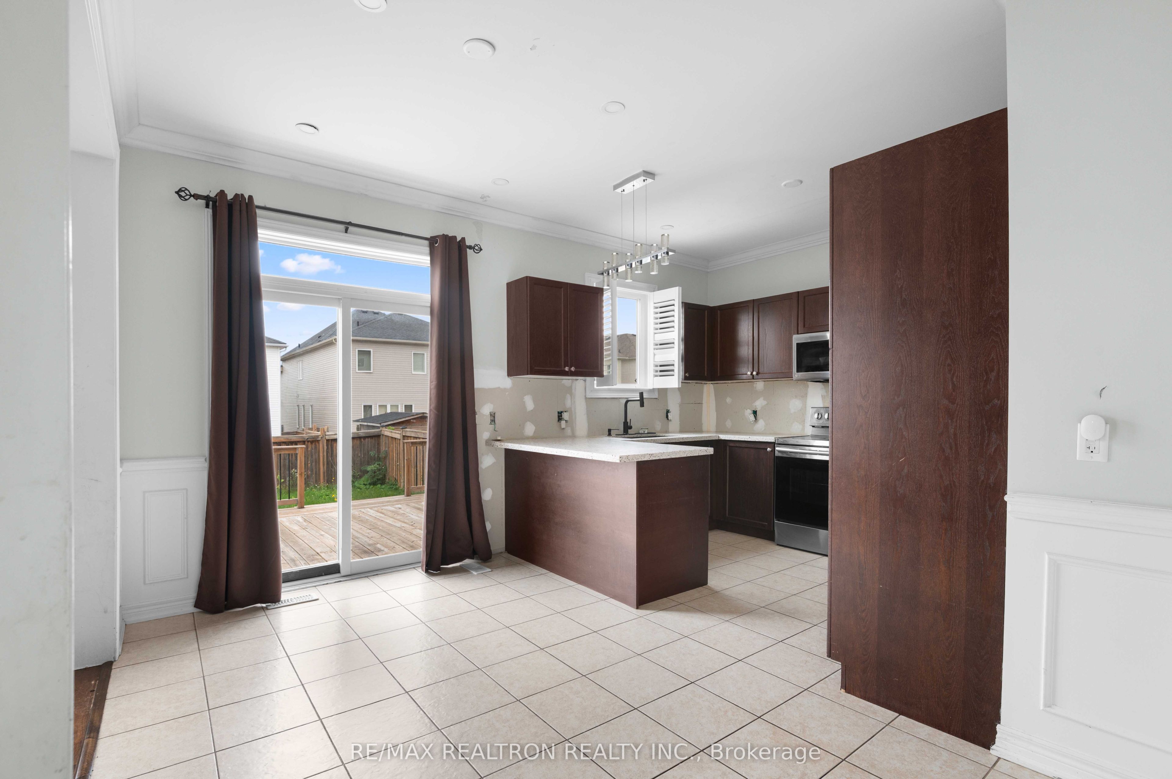 525 Brett Street Property Photo 17