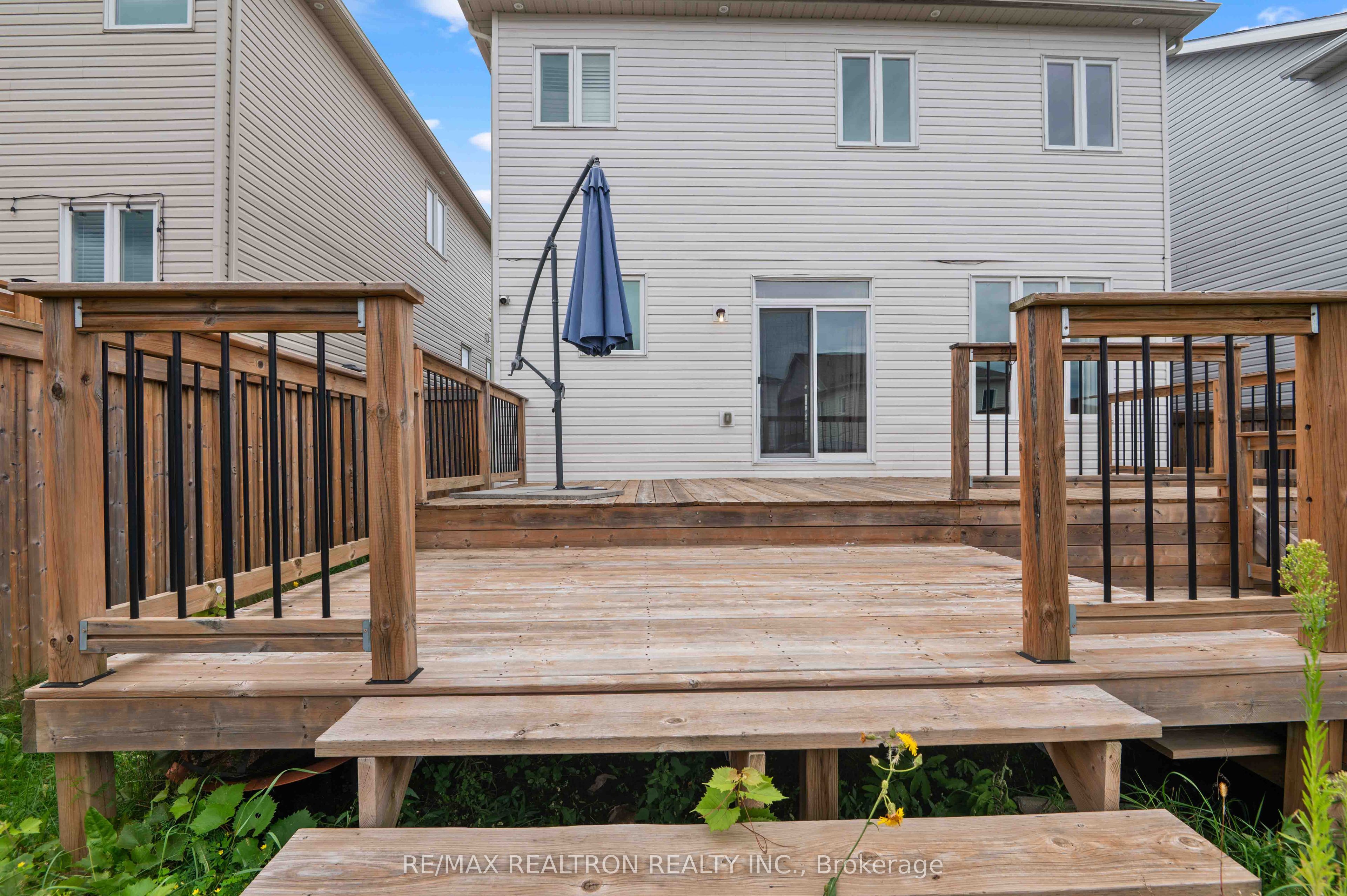 525 Brett Street Property Photo 30