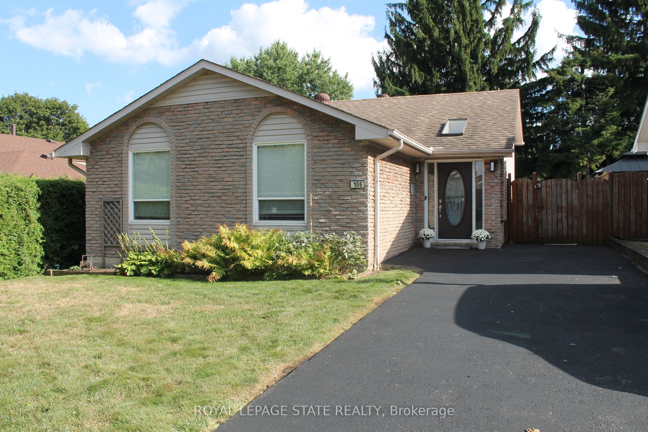 106 Appleford Road Property Photo 1