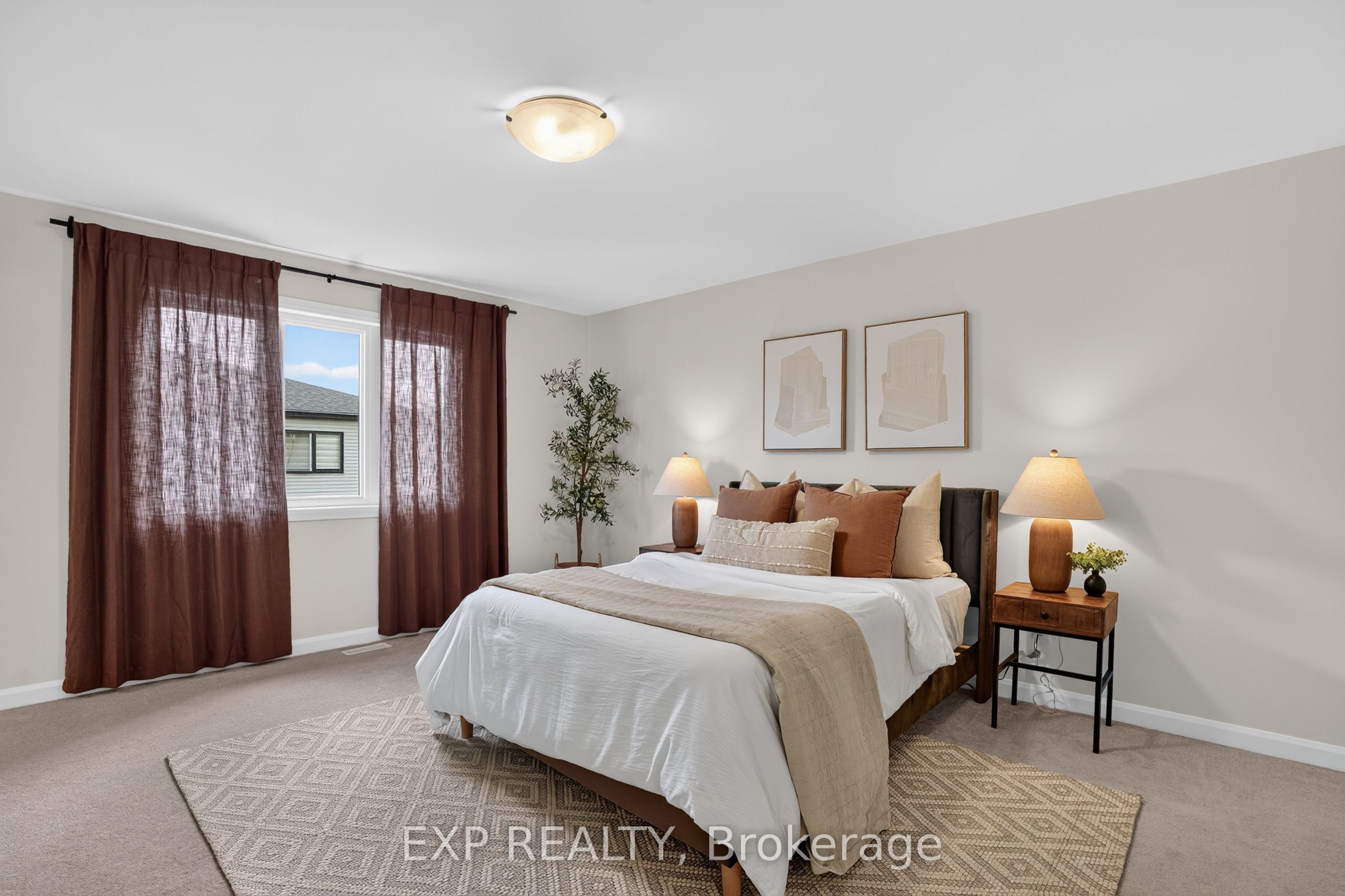 230 Shallow Pond Place Property Photo 16
