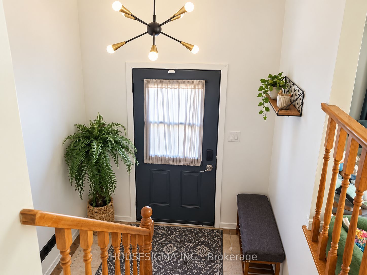 547 Barnes Crescent Property Photo 1