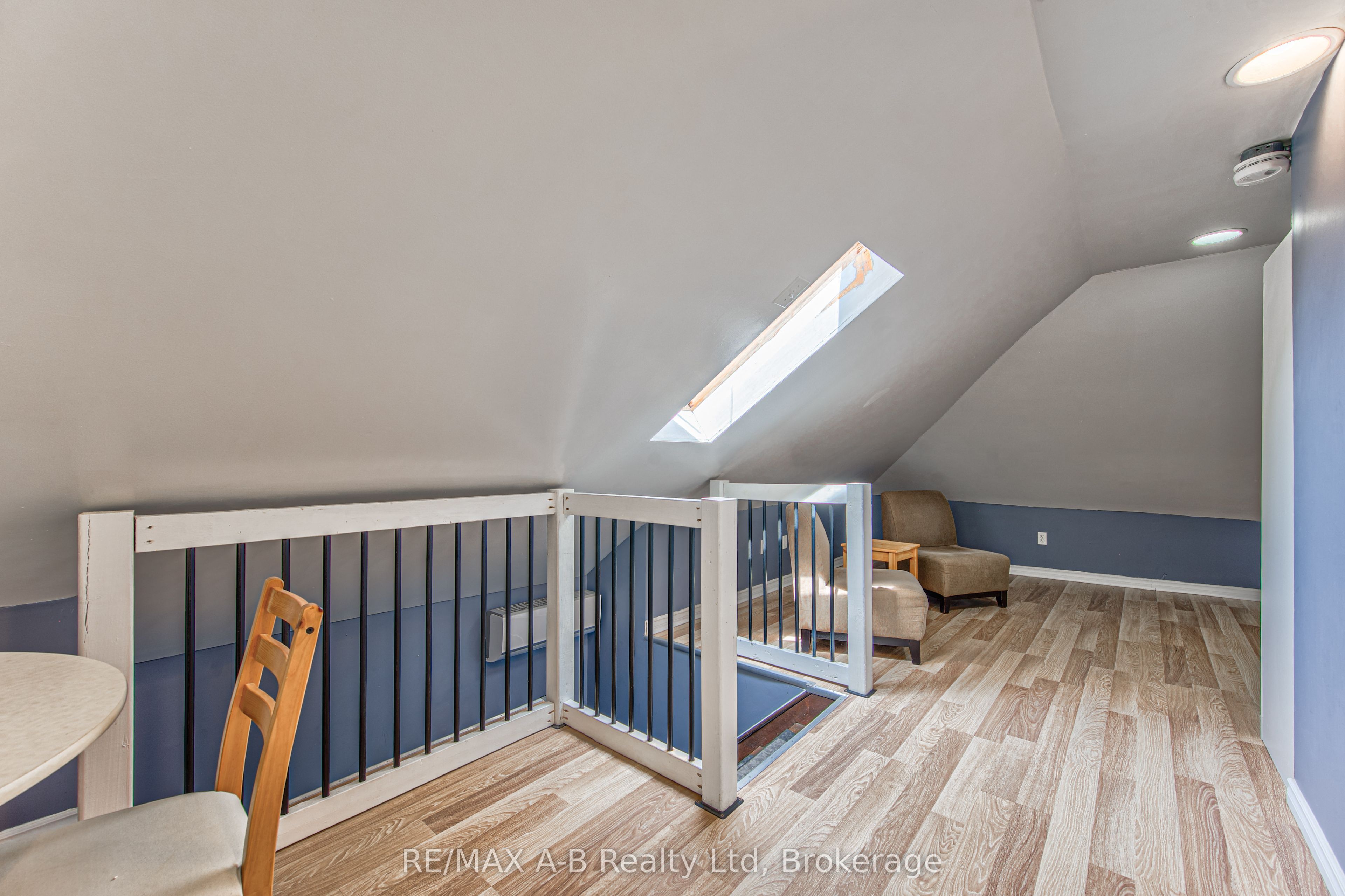 40 Douro Street Property Photo 34