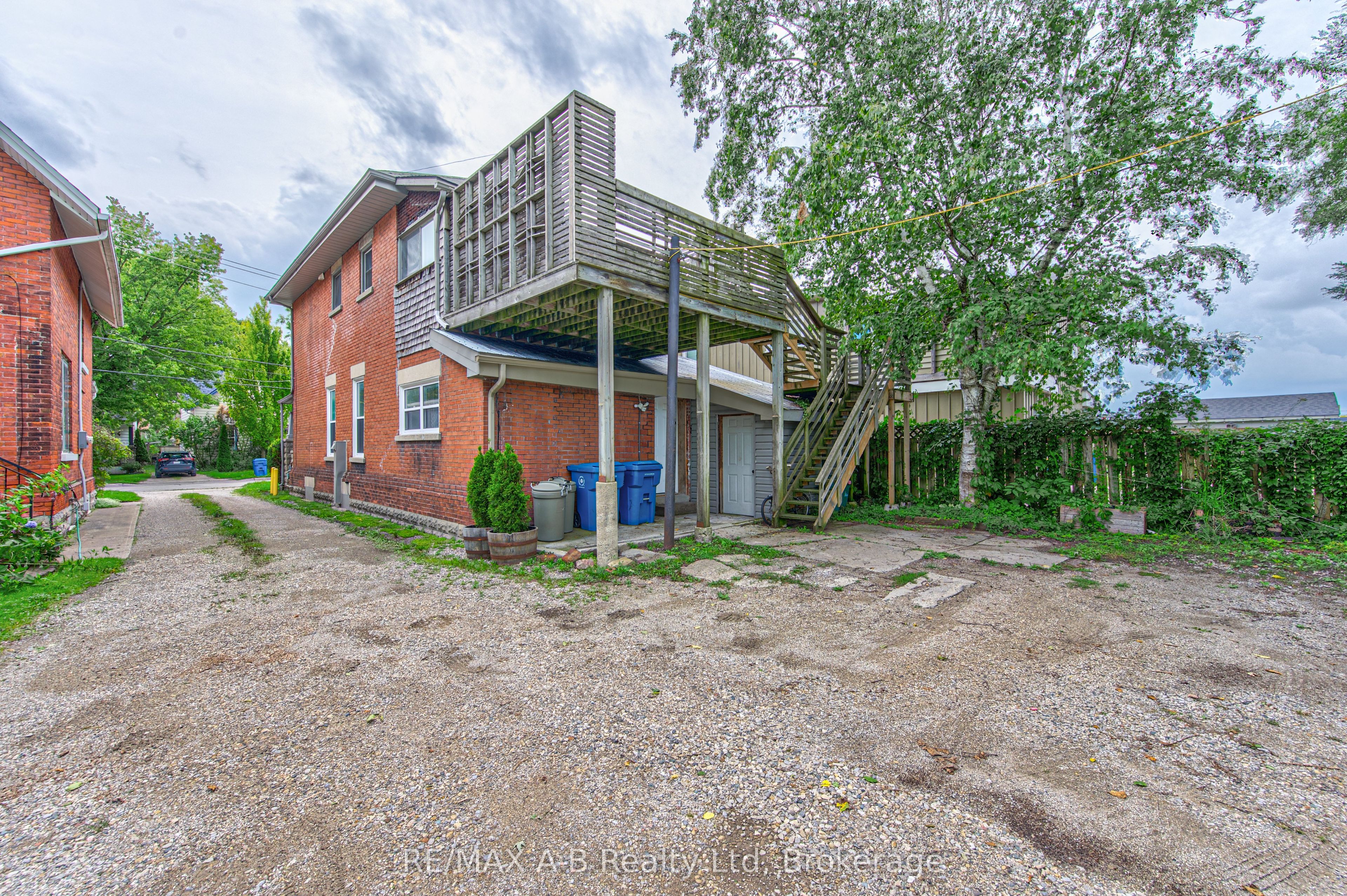 40 Douro Street Property Photo 41