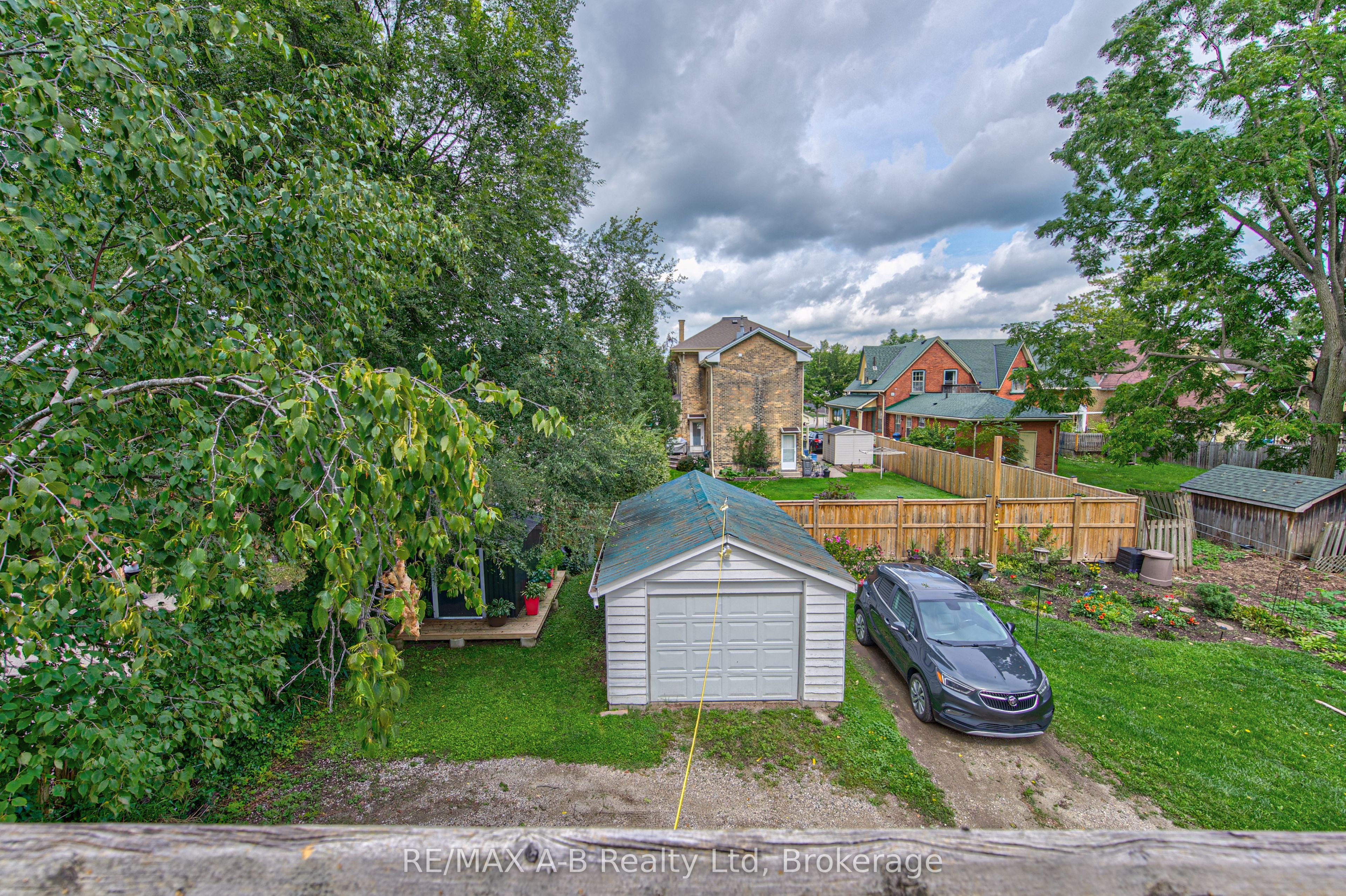 40 Douro Street Property Photo 44