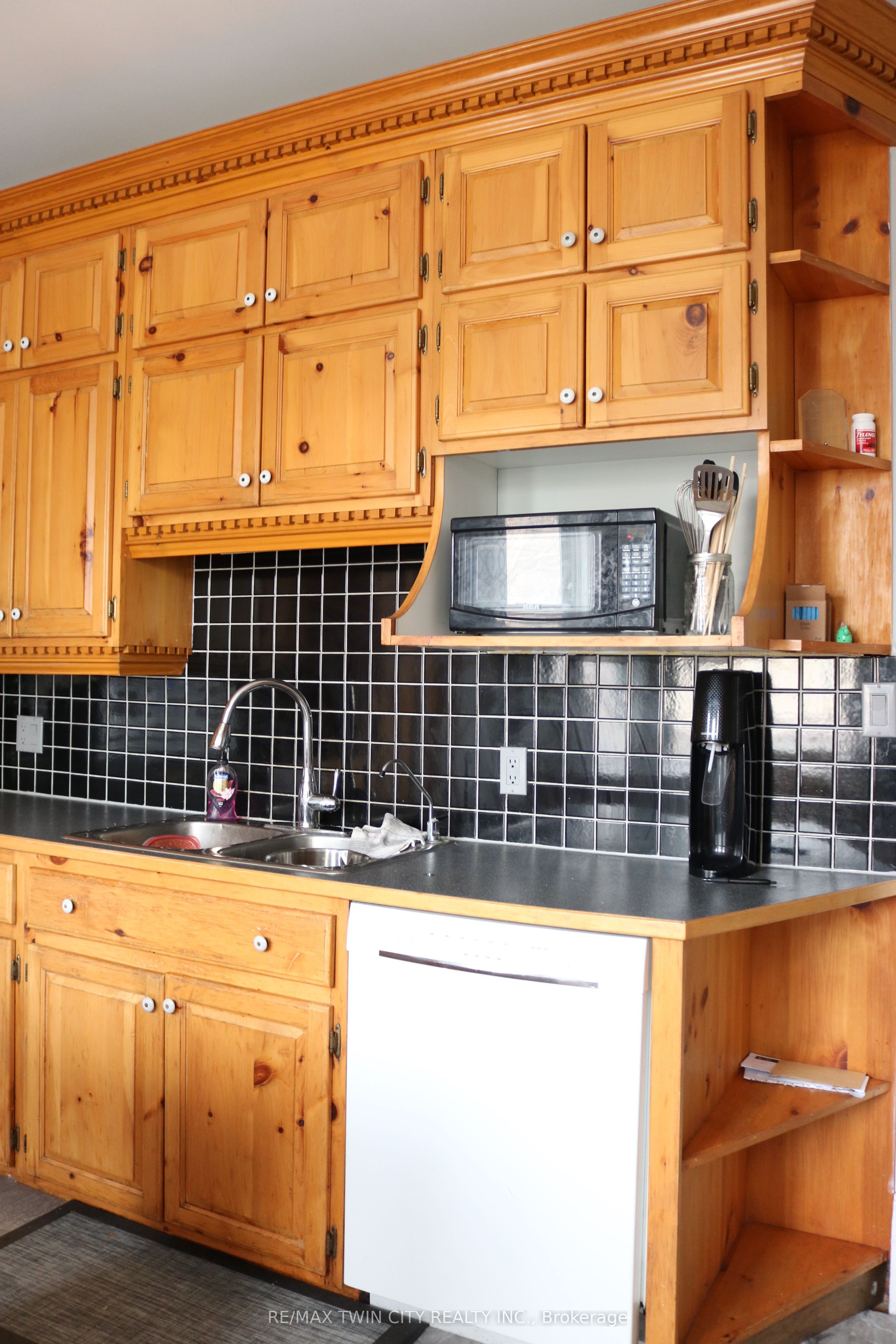 114 Church Street Property Photo 24