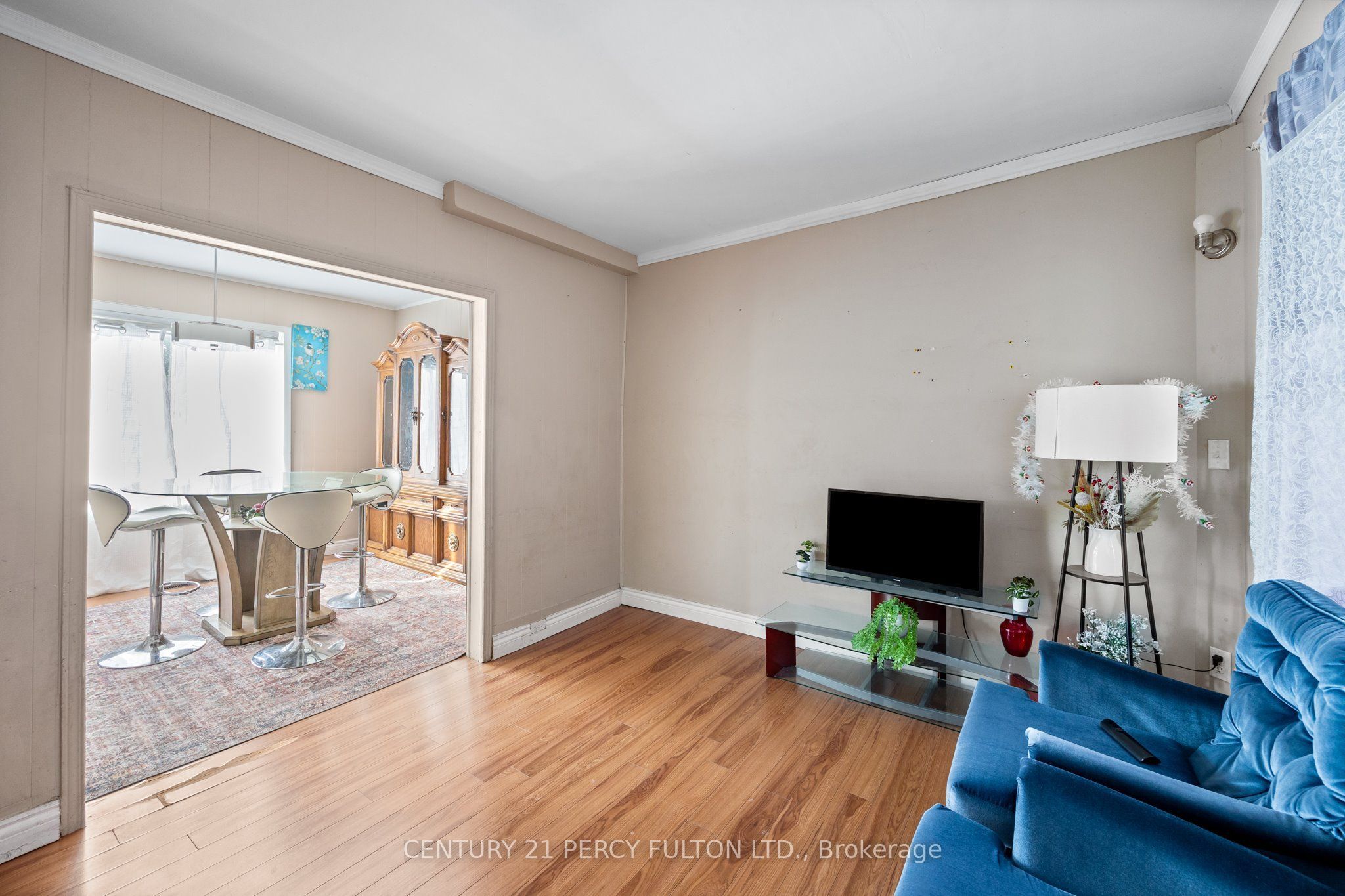 1259 Cataraqui Street Property Photo 6