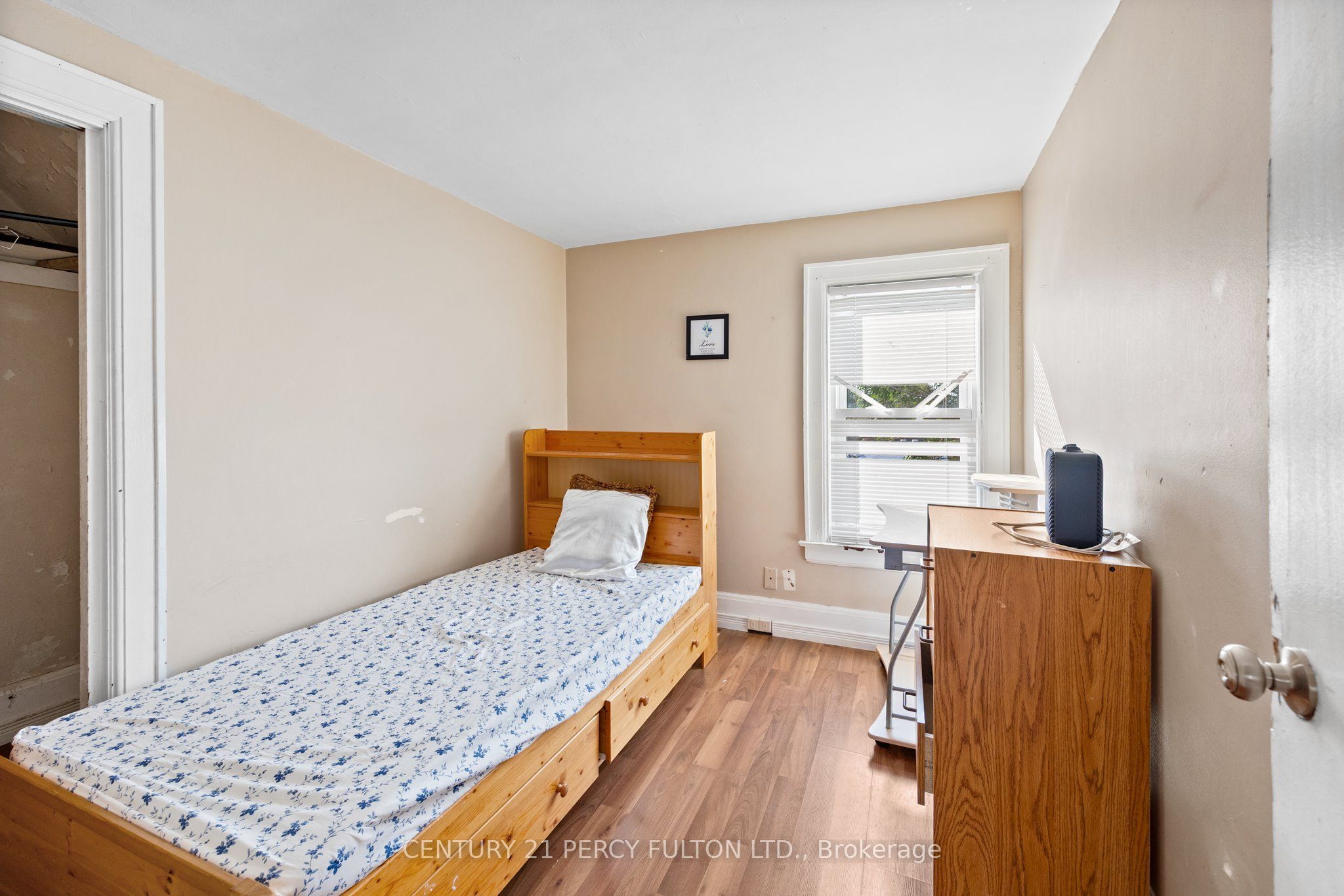 1259 Cataraqui Street Property Photo 9