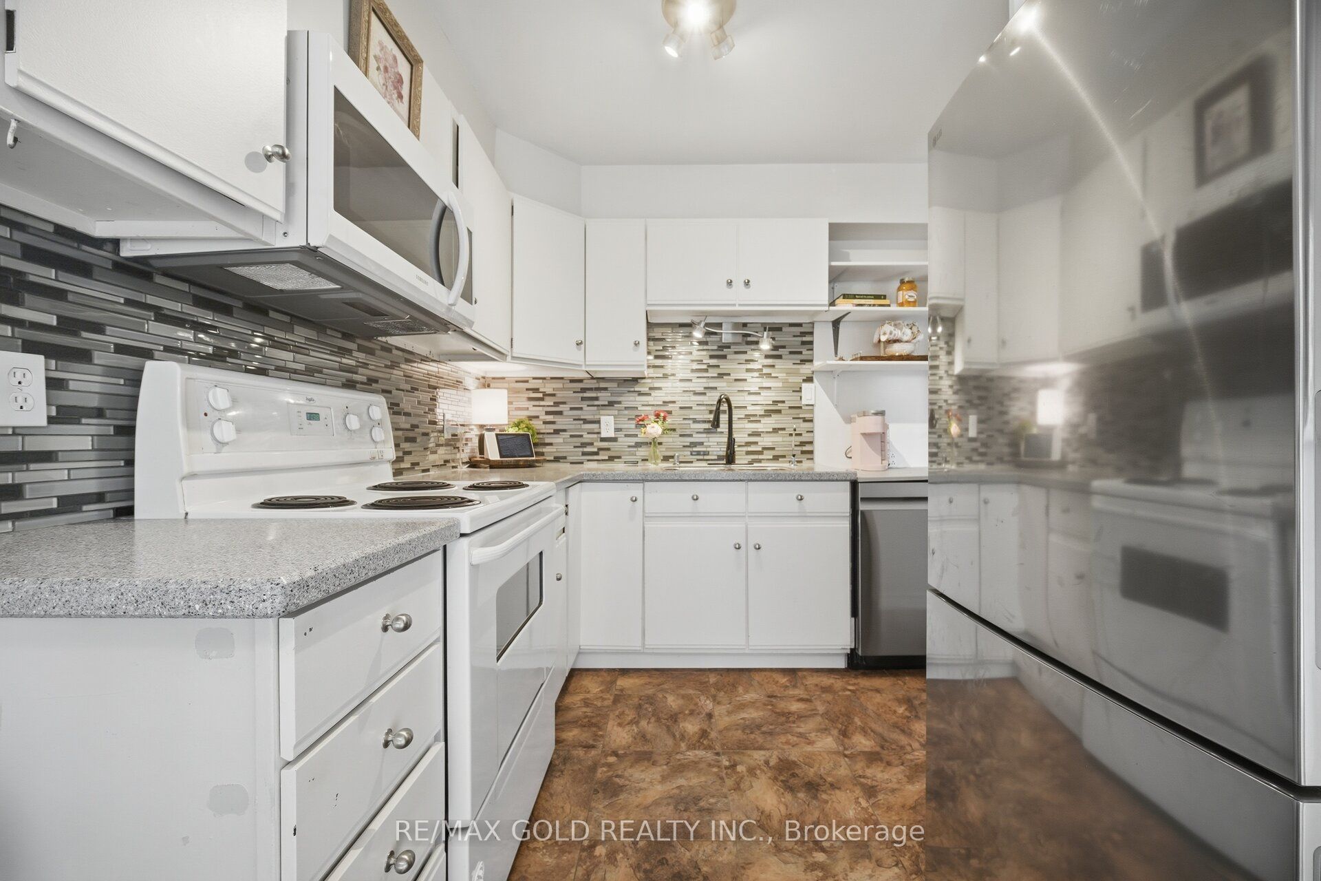 65 Scott Street 12 Property Photo 11