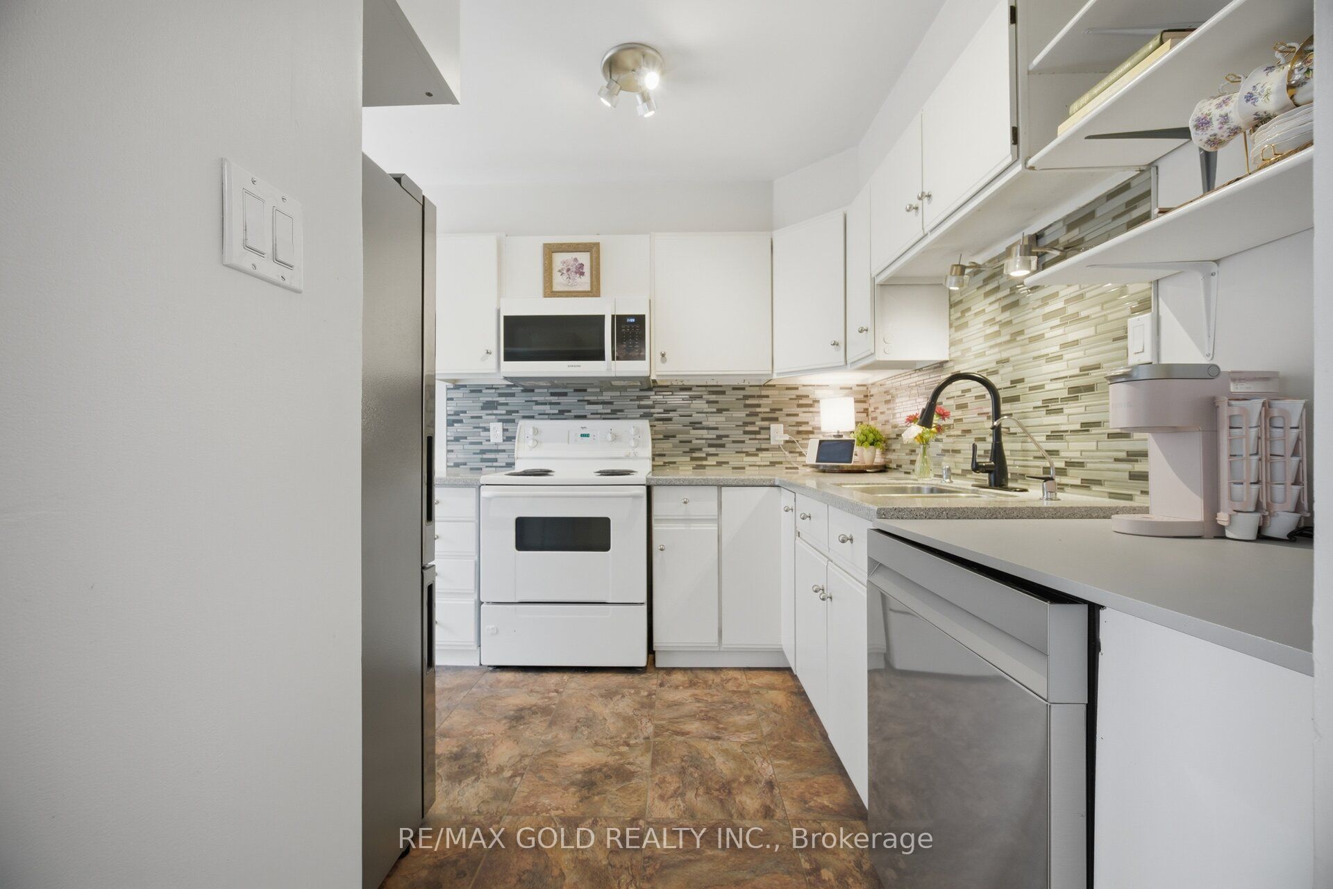 65 Scott Street 12 Property Photo 13