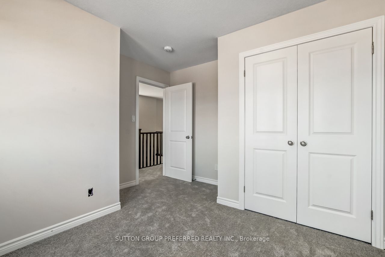 371 Kennington Way Property Photo 18