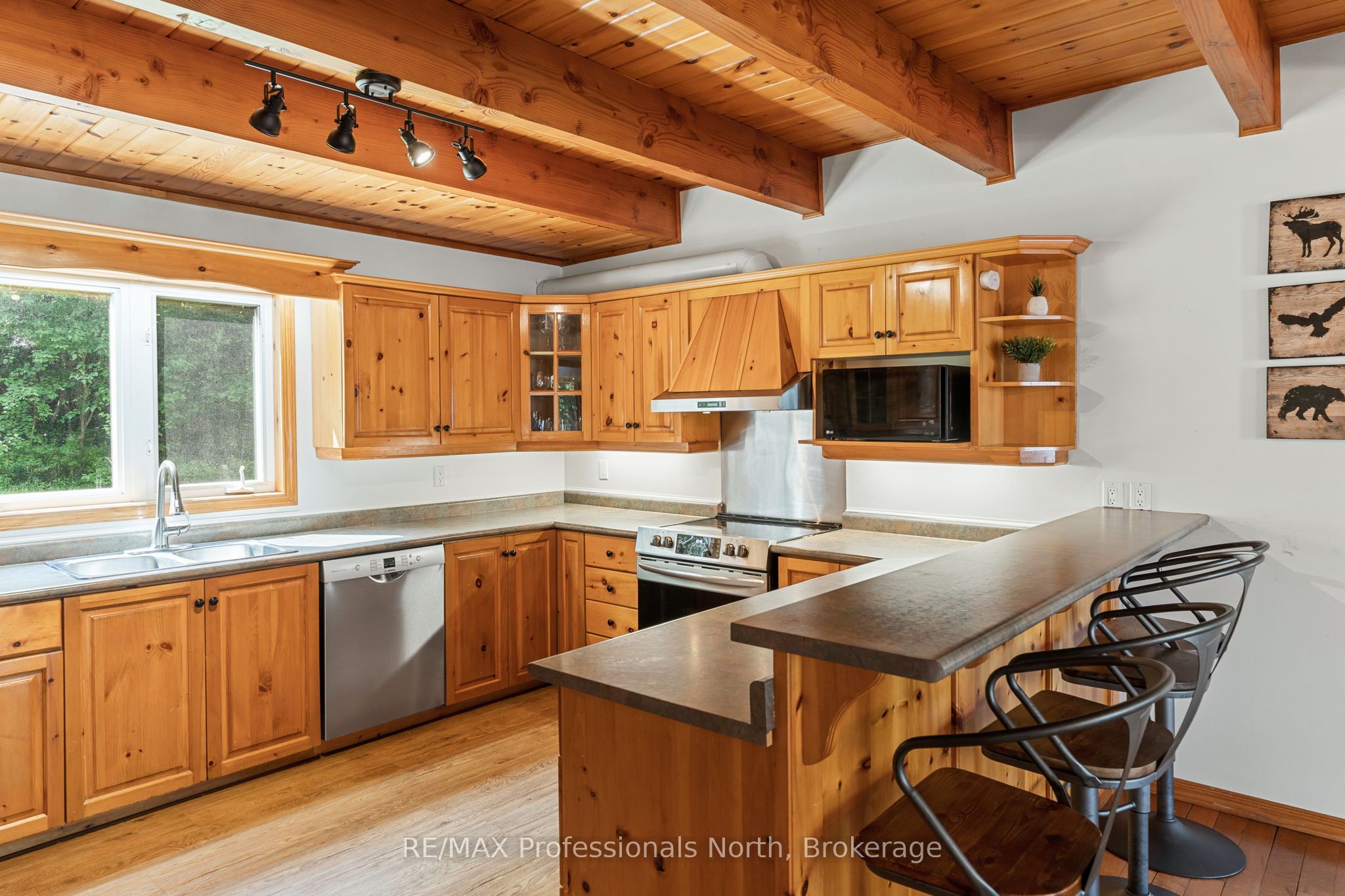 17102 Highway 35 Property Photo 10