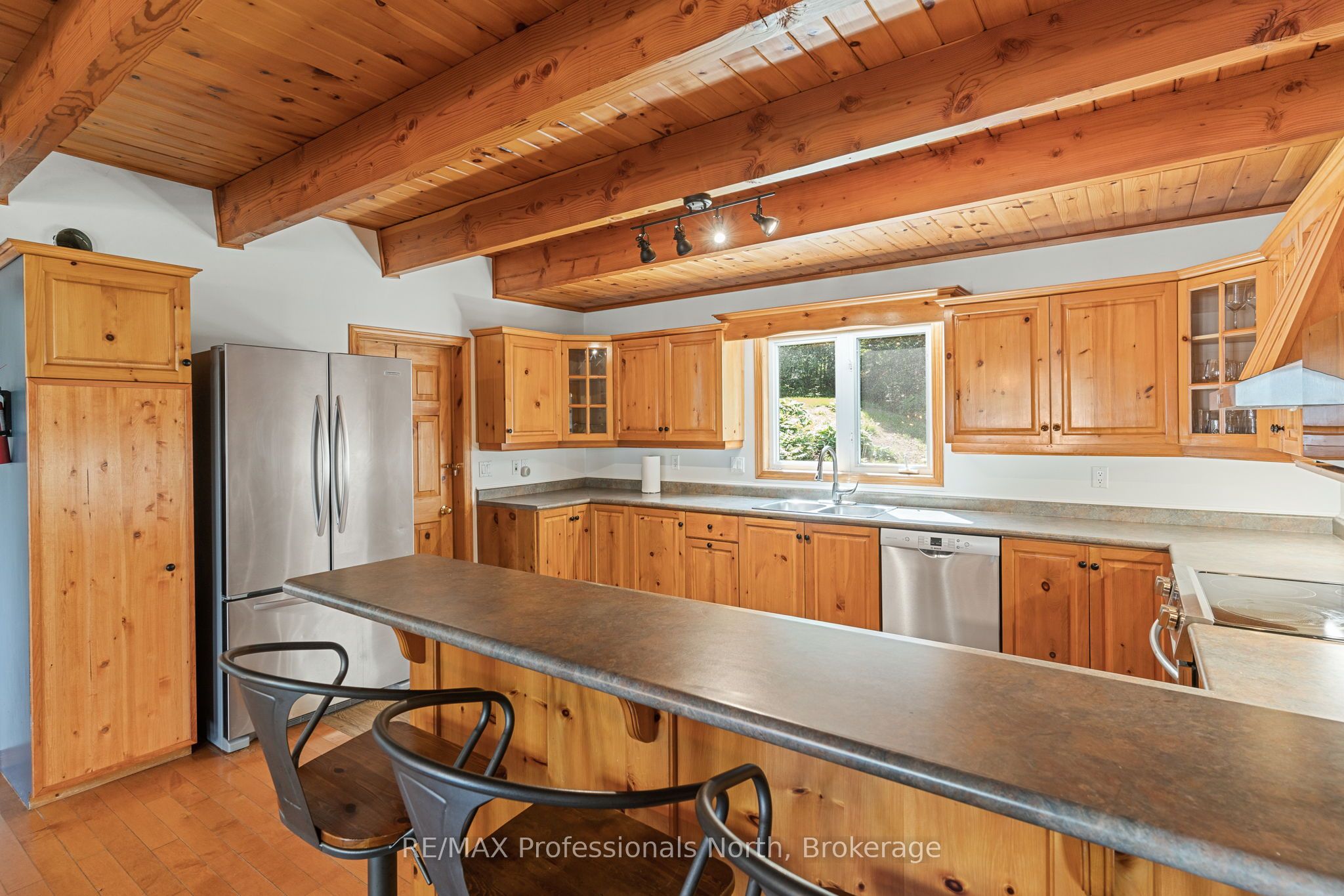 17102 Highway 35 Property Photo 11
