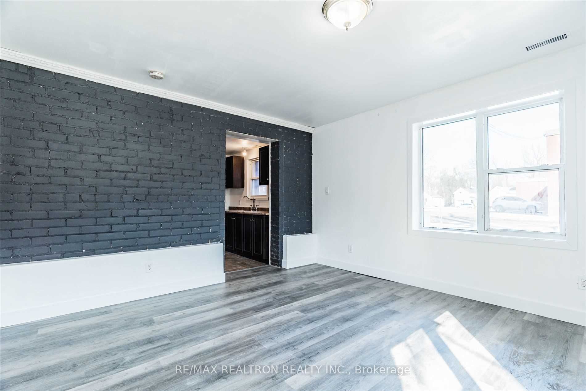 26 Florence Street Property Photo 15