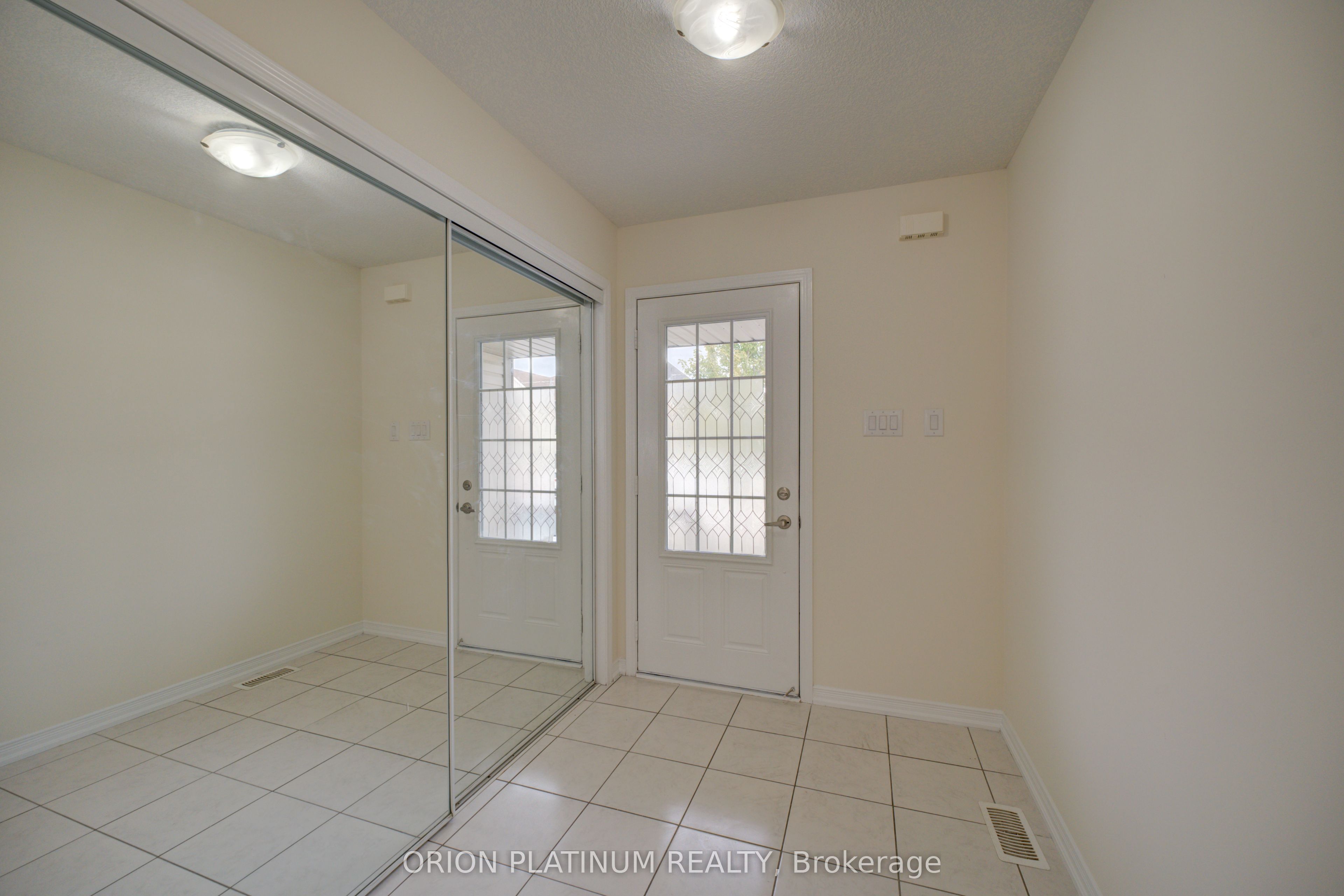 140 Munro Circle Property Photo 3