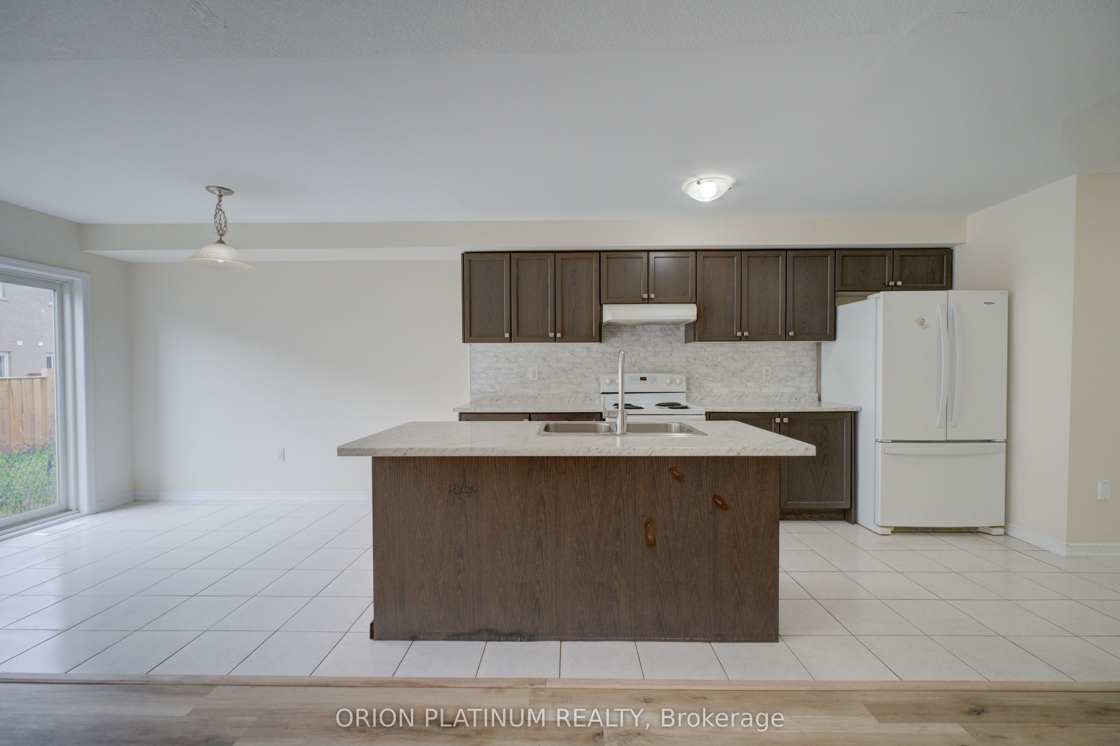 140 Munro Circle Property Photo 4