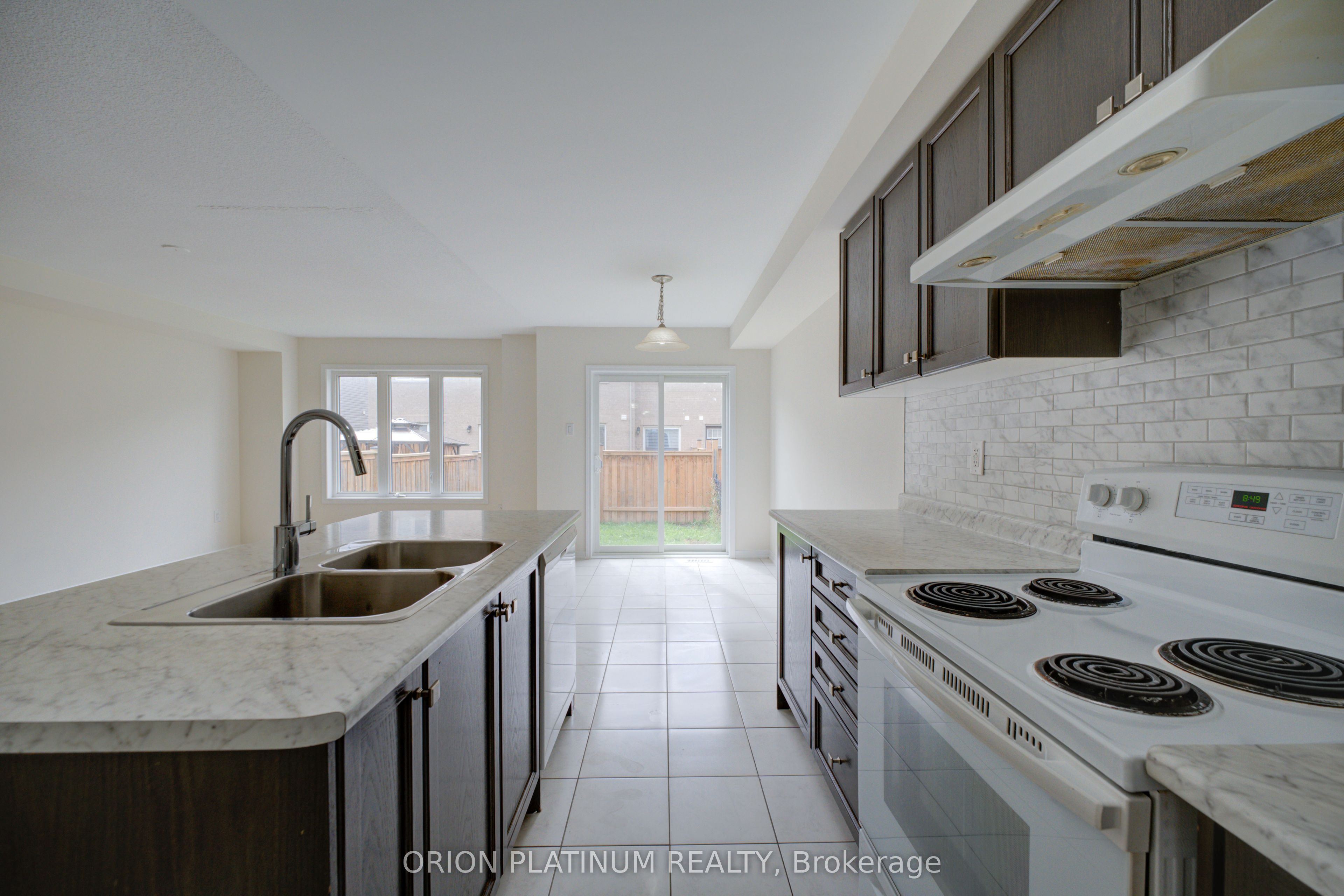 140 Munro Circle Property Photo 10