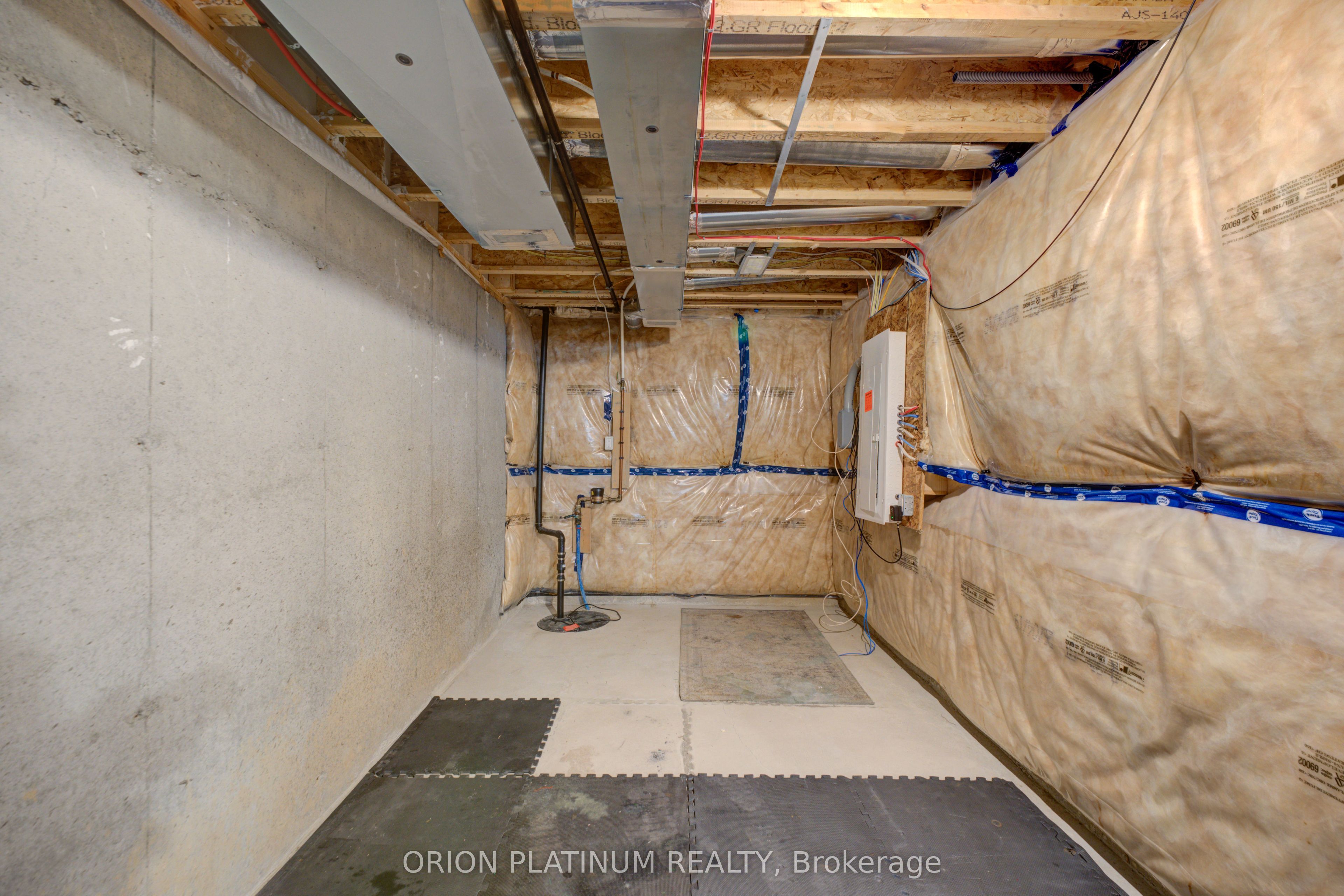 140 Munro Circle Property Photo 33
