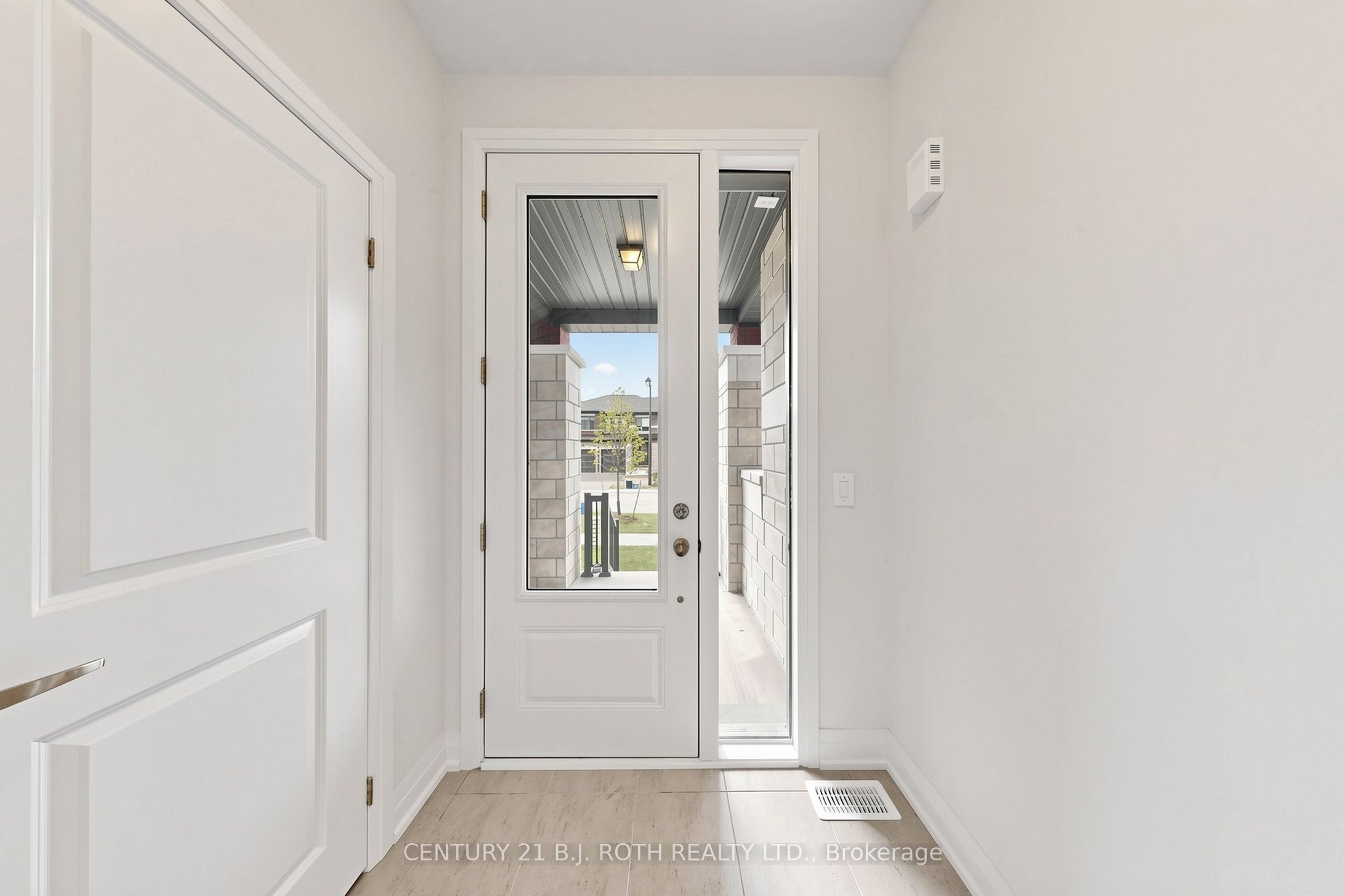 115 Corley Street E Property Photo 5